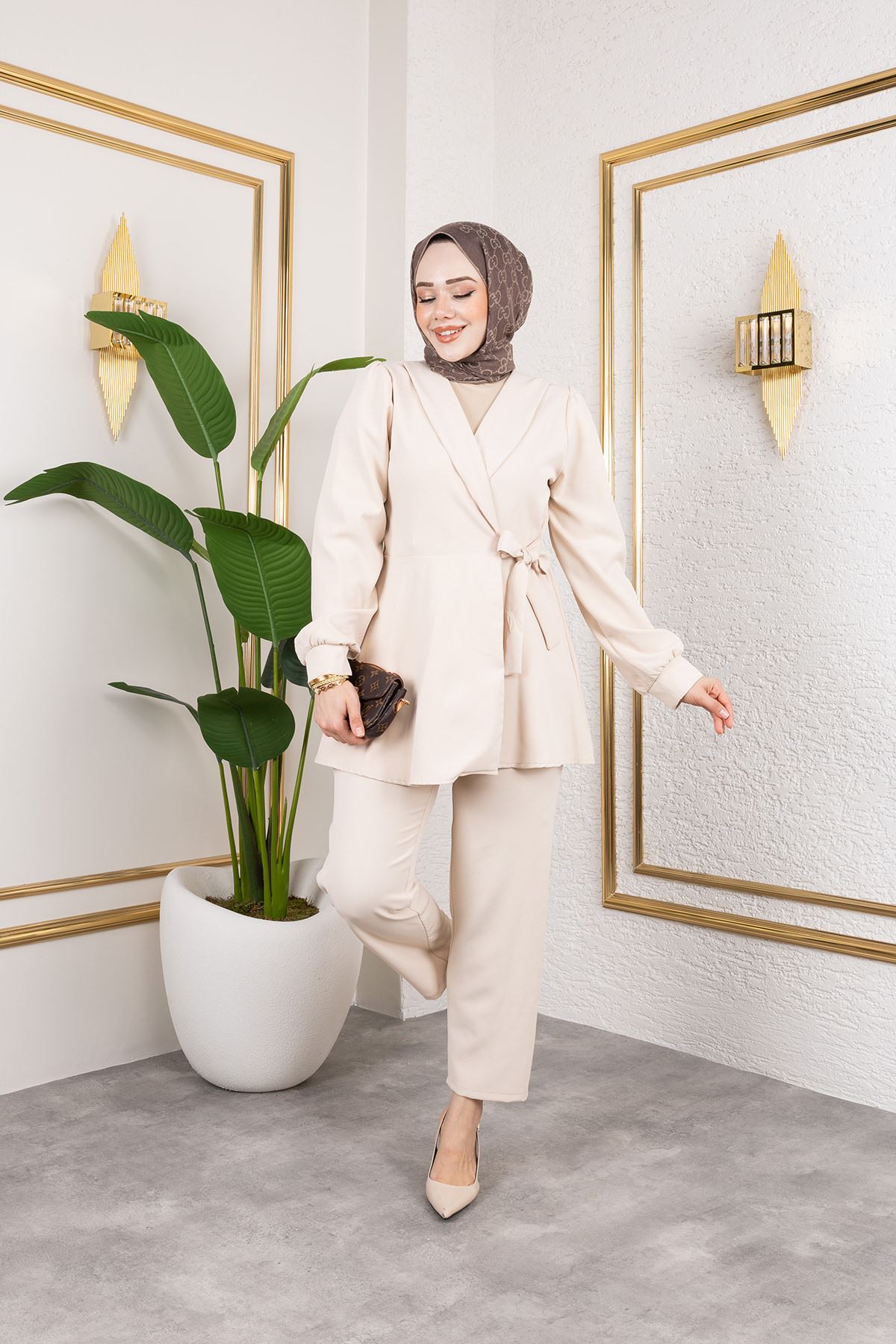 PİT00466-KRM Kuşak Detay Ceketli Takım-Krem