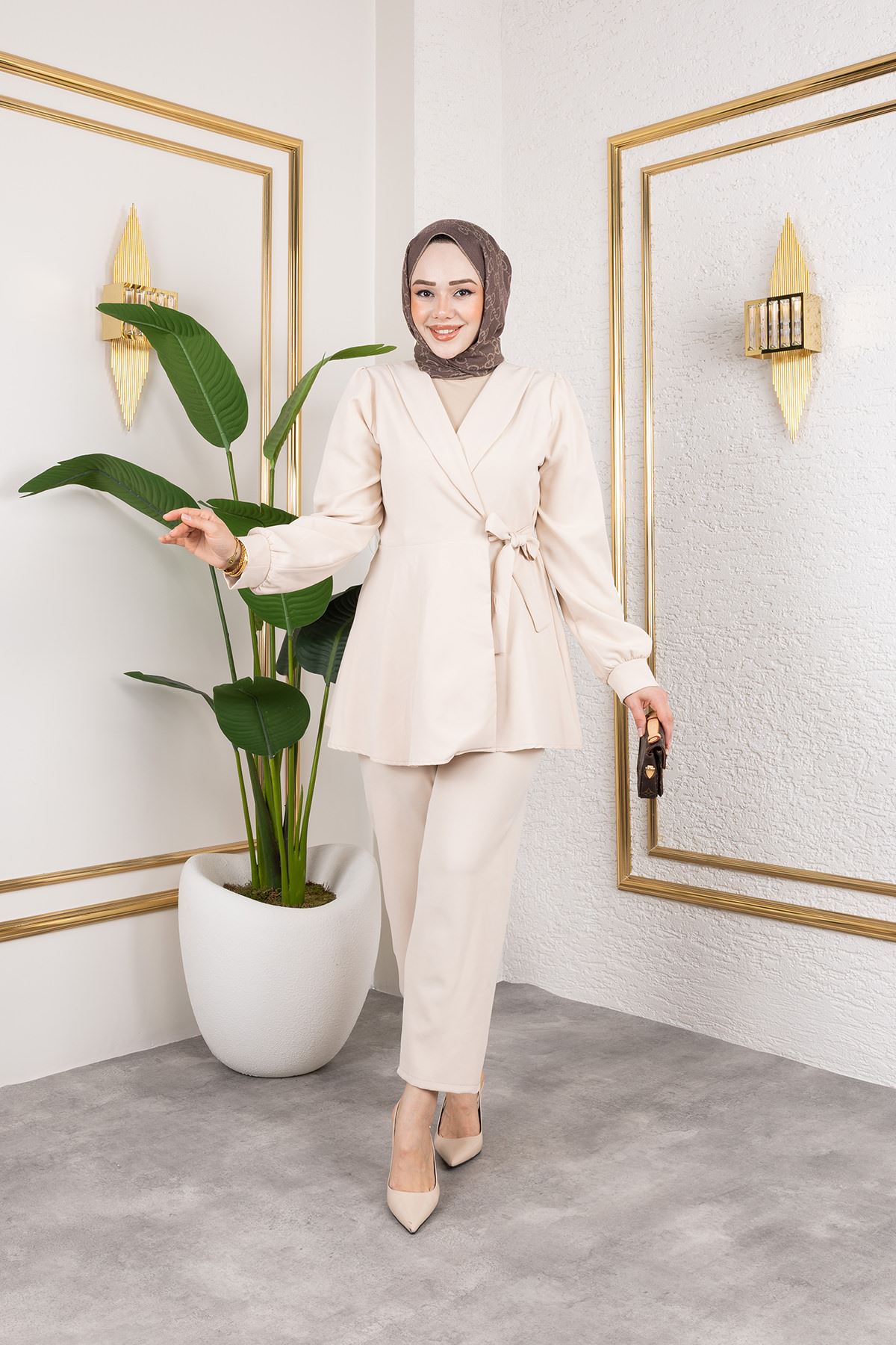 PİT00466-KRM Kuşak Detay Ceketli Takım-Krem