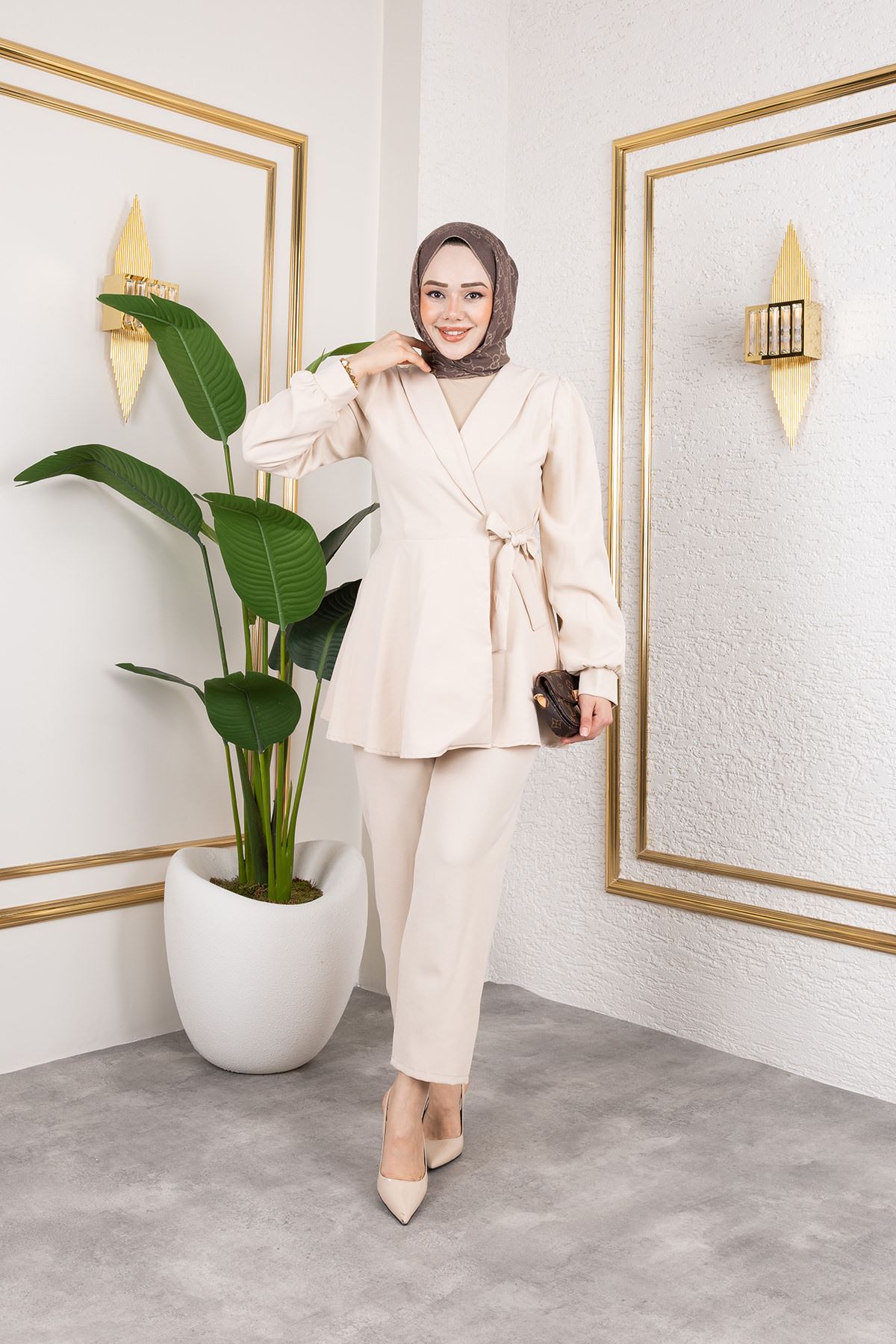 PİT00466-KRM Kuşak Detay Ceketli Takım-Krem