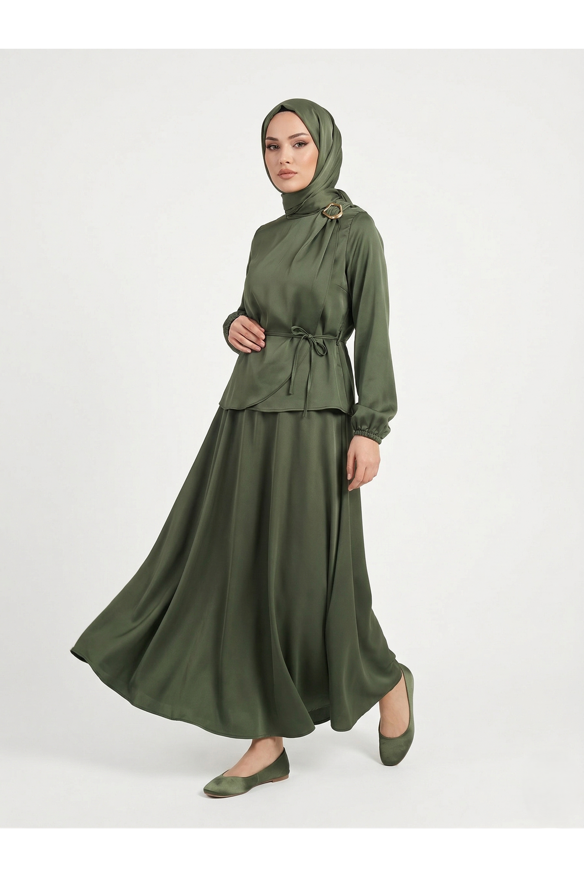 EİT00110-HKİ Omuz Aksesuar Detay Saten Etekli Takım-Haki