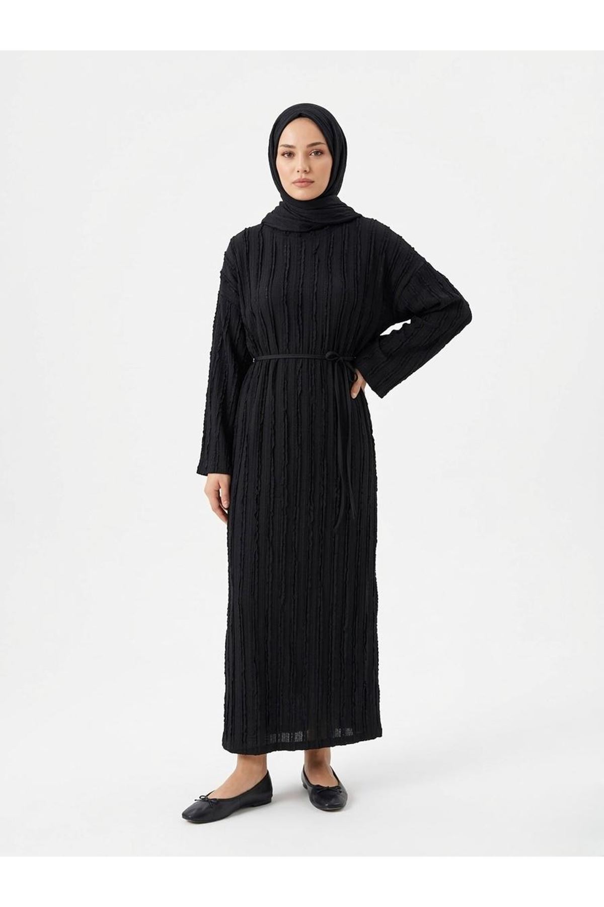 ELB04128-SYH Pilise Dokulu Kemer Detay Elbise-Siyah