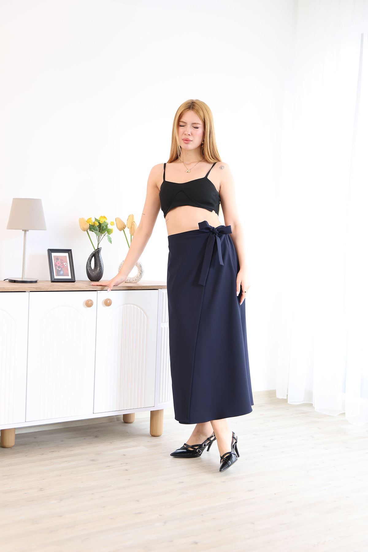 MOE03025-SYH Ön Kapak Detay Atlas  Etek-Siyah