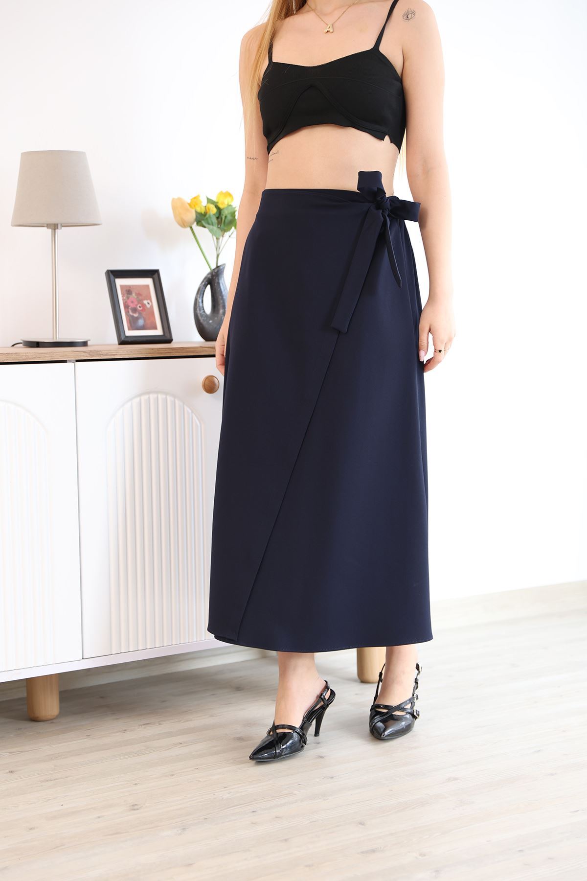 MOE03025-SYH Ön Kapak Detay Atlas  Etek-Siyah