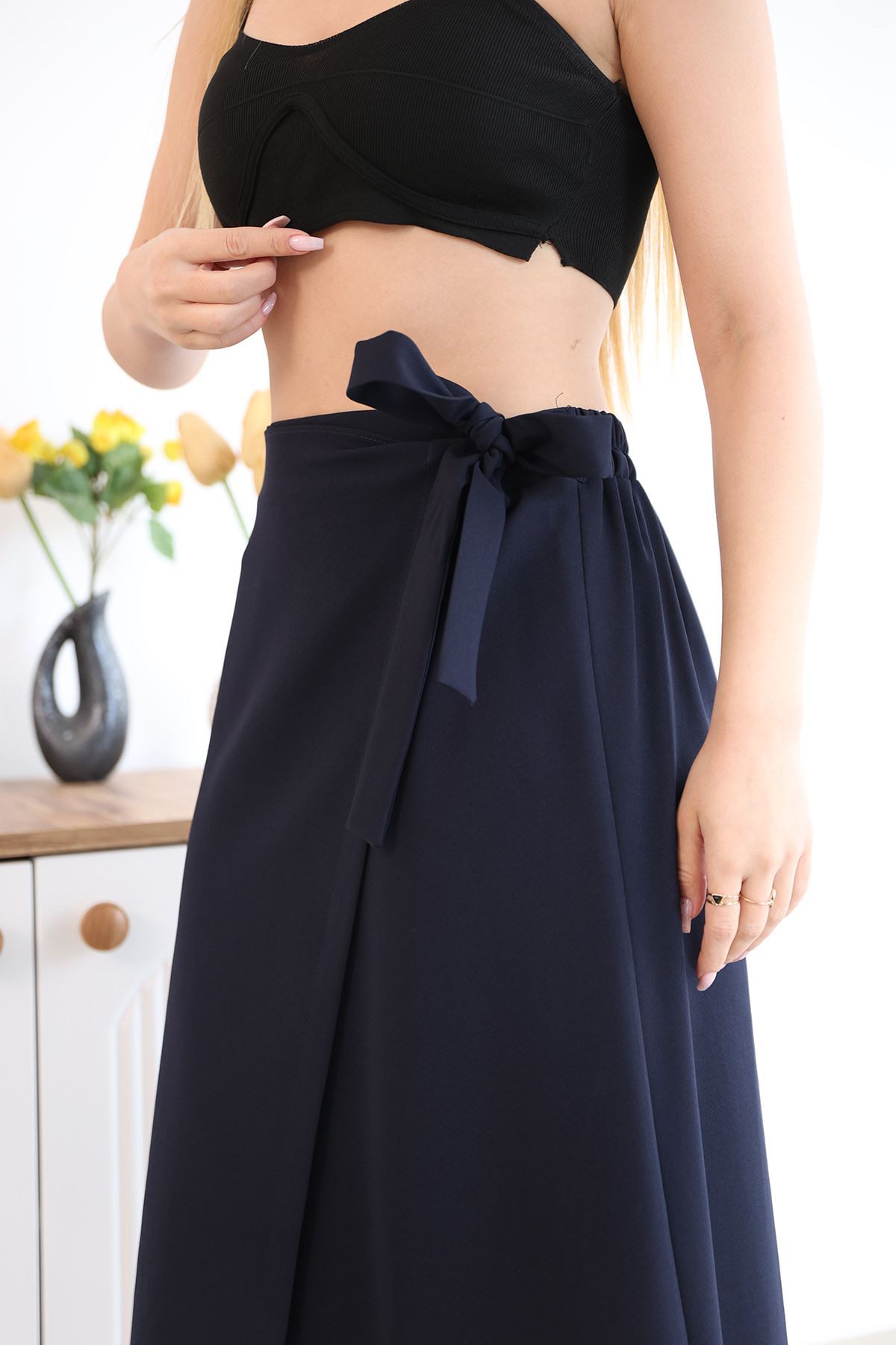 MOE03025-SYH Ön Kapak Detay Atlas  Etek-Siyah