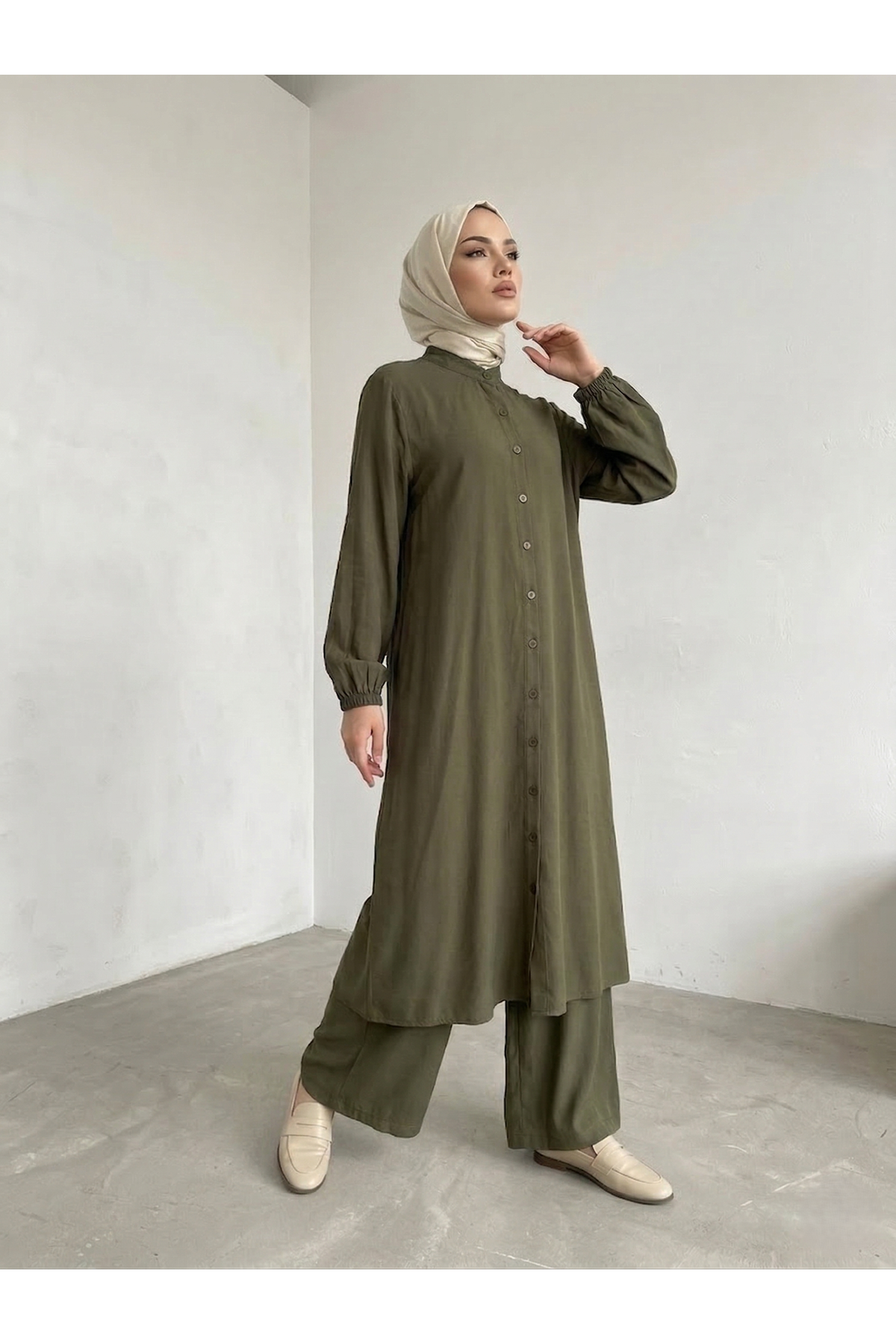 PİT00504-HKİ Hakim Yaka Uzun Pantolonlu Takım-Haki