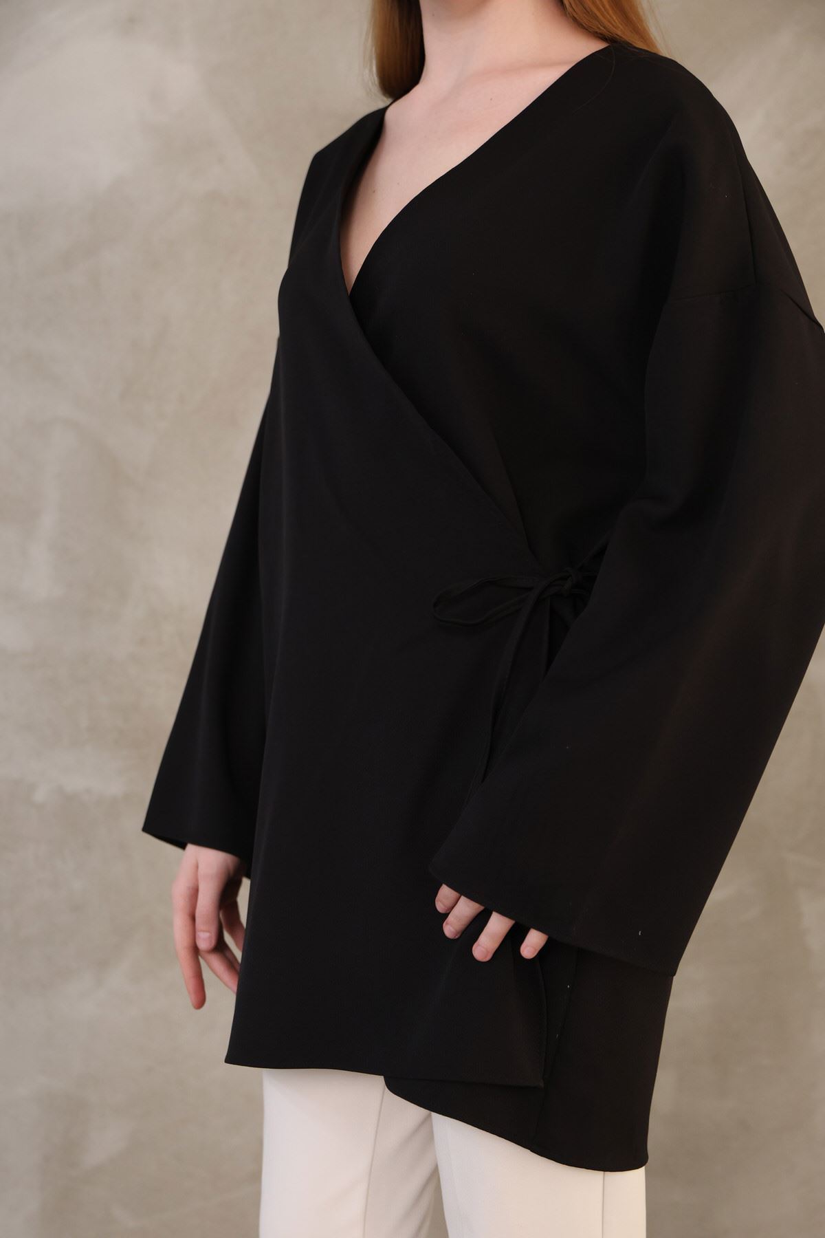 TUN05814-SYH Yan Bağlamalı Atlas Tunik-Siyah