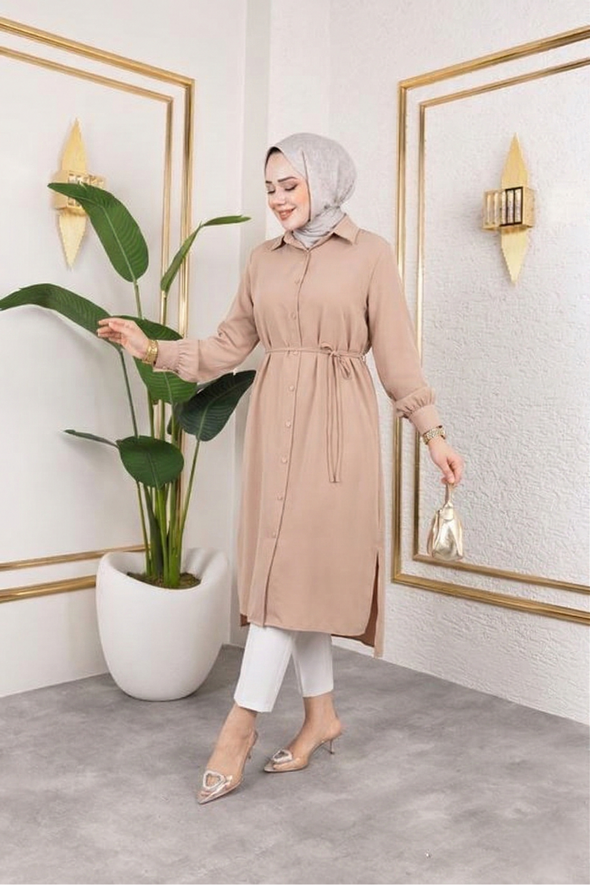 TUN05867-PDR Kadın Yırtmaç Detaylı Kuşaklı Gömlek Yaka Boydan Düğmeli Uzıun Tesettür Tunik-Pudra