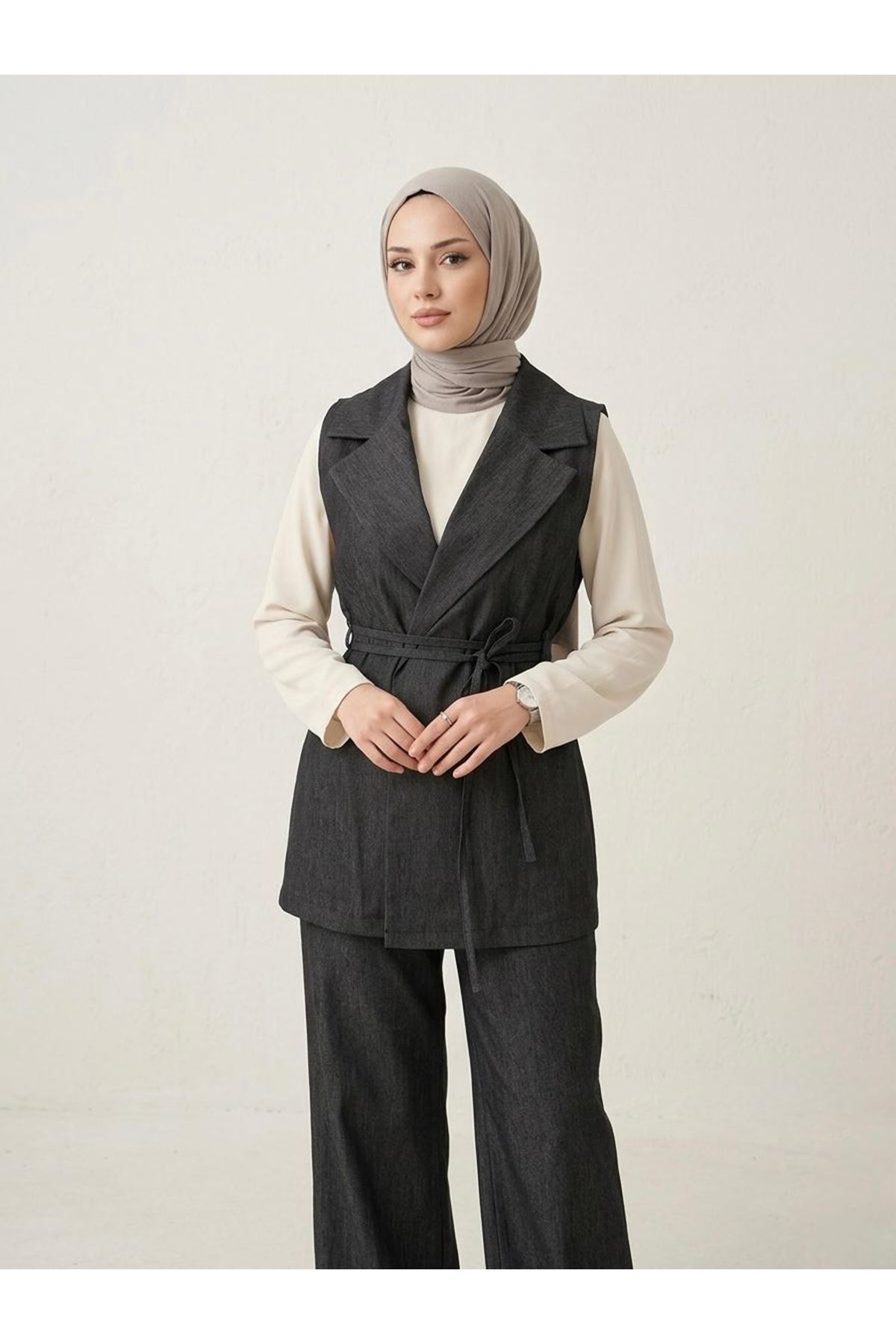 YEL00880-SYH Yaka Detay Yelek-Siyah