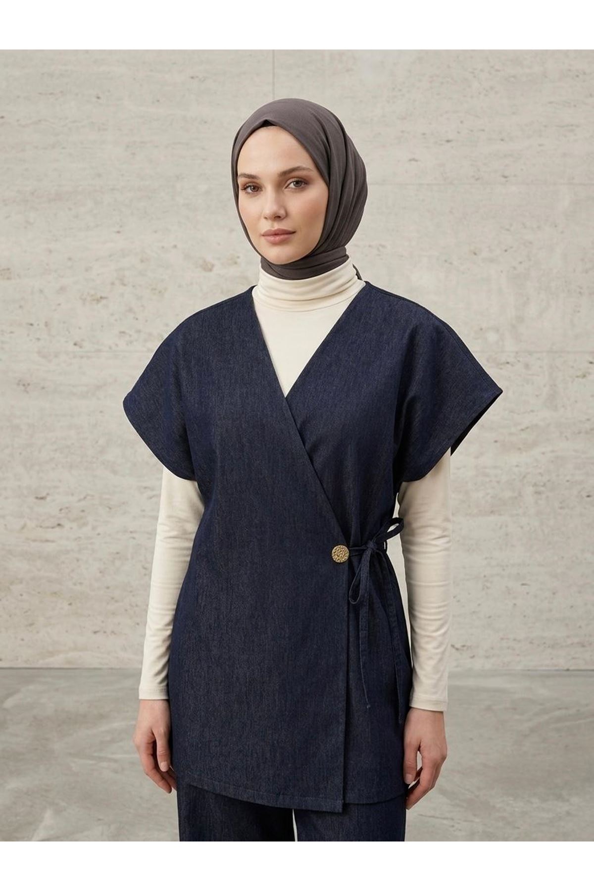 YEL00881-LCV Yandan Bağlamalı Düğme Detay Yelek-Lacivert