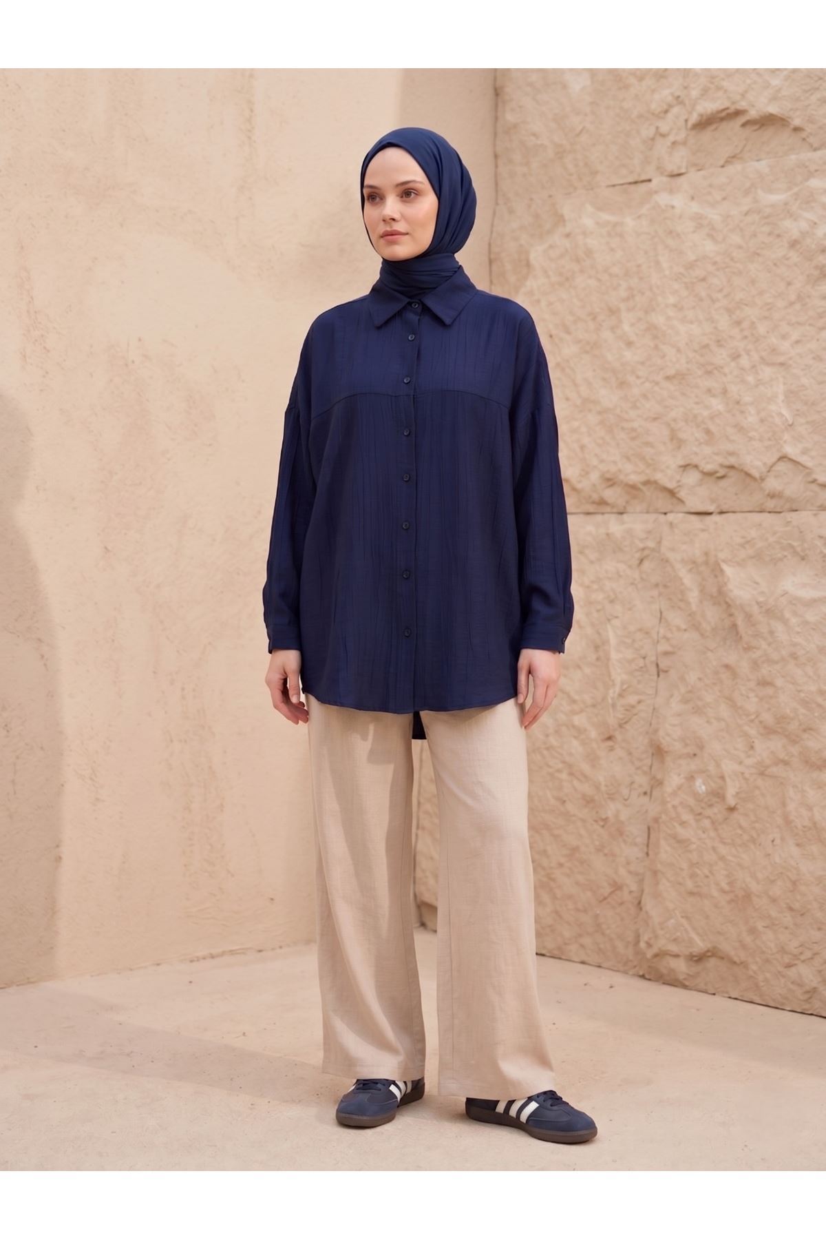 TUN05897-LCV Ön Roba Detaylı Tunik-Lacivert