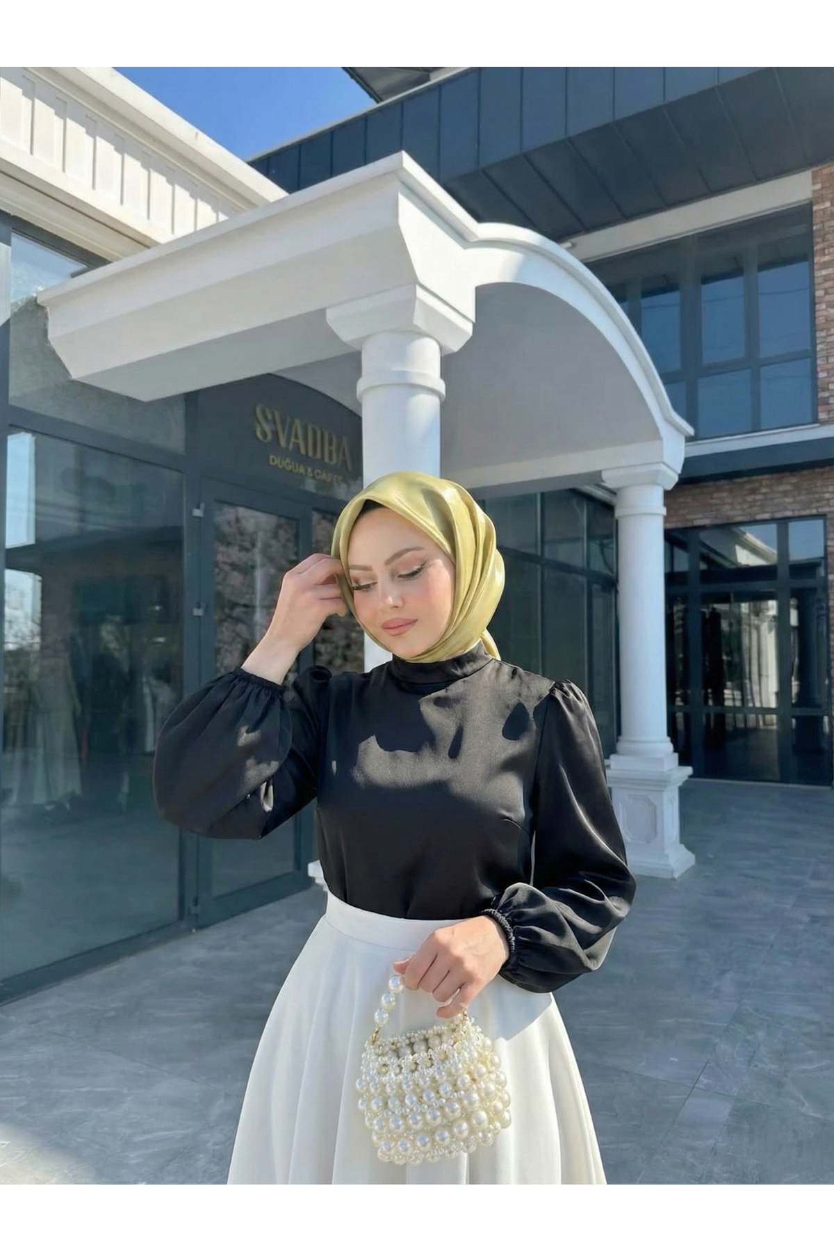 TUN05944-SYH Arka Fermuar Detay Saten Tunik-Siyah