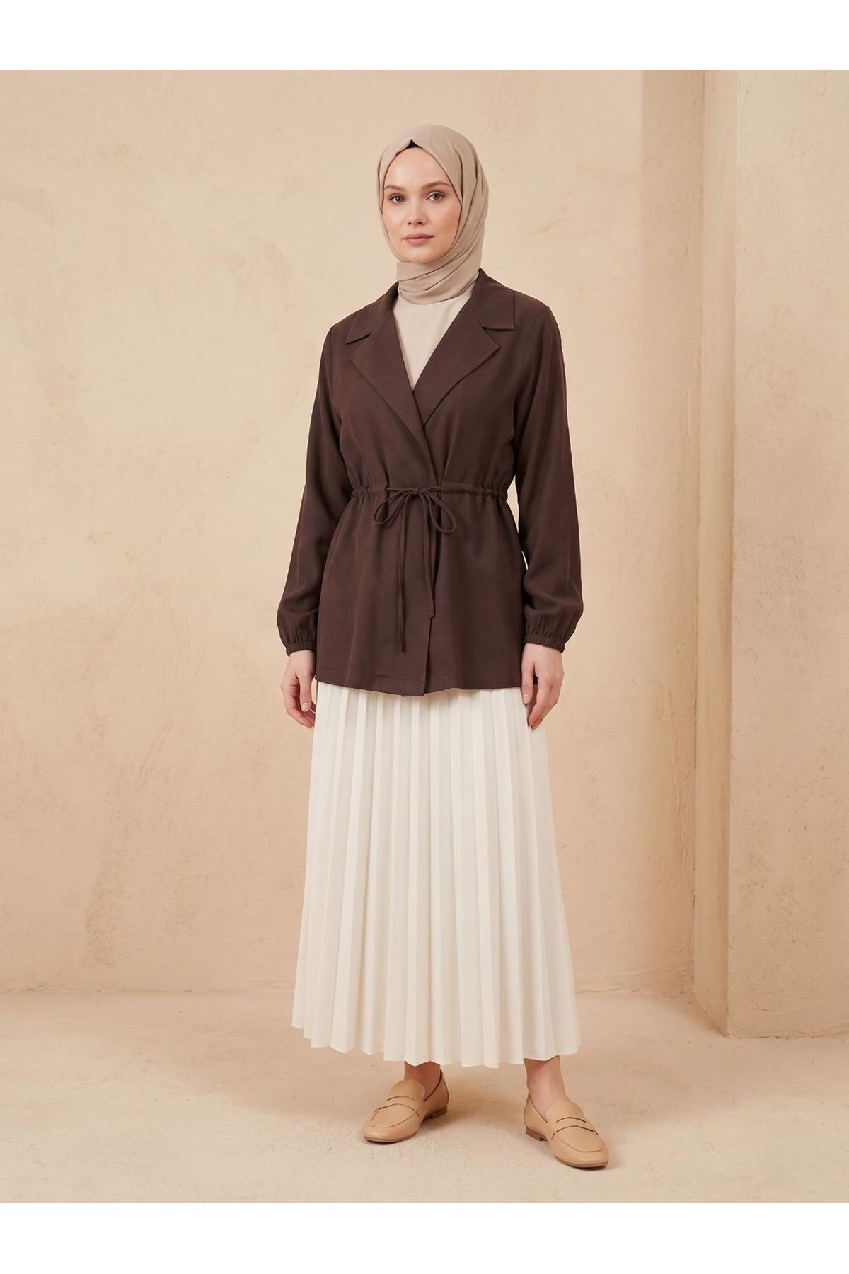 CKT01789-KHV Beli Tünelli Kol Lastik Ceket-Kahve