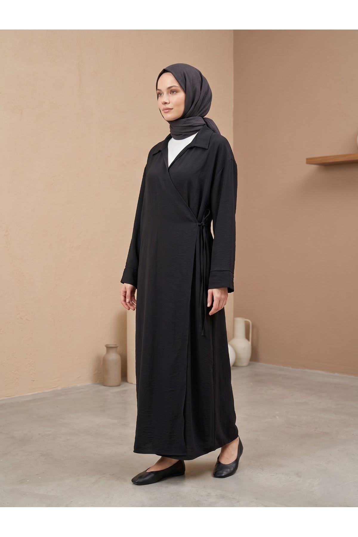 CKT01791-SYH Yakalı Yandan Bağlamalı Uzun Ceket-Siyah