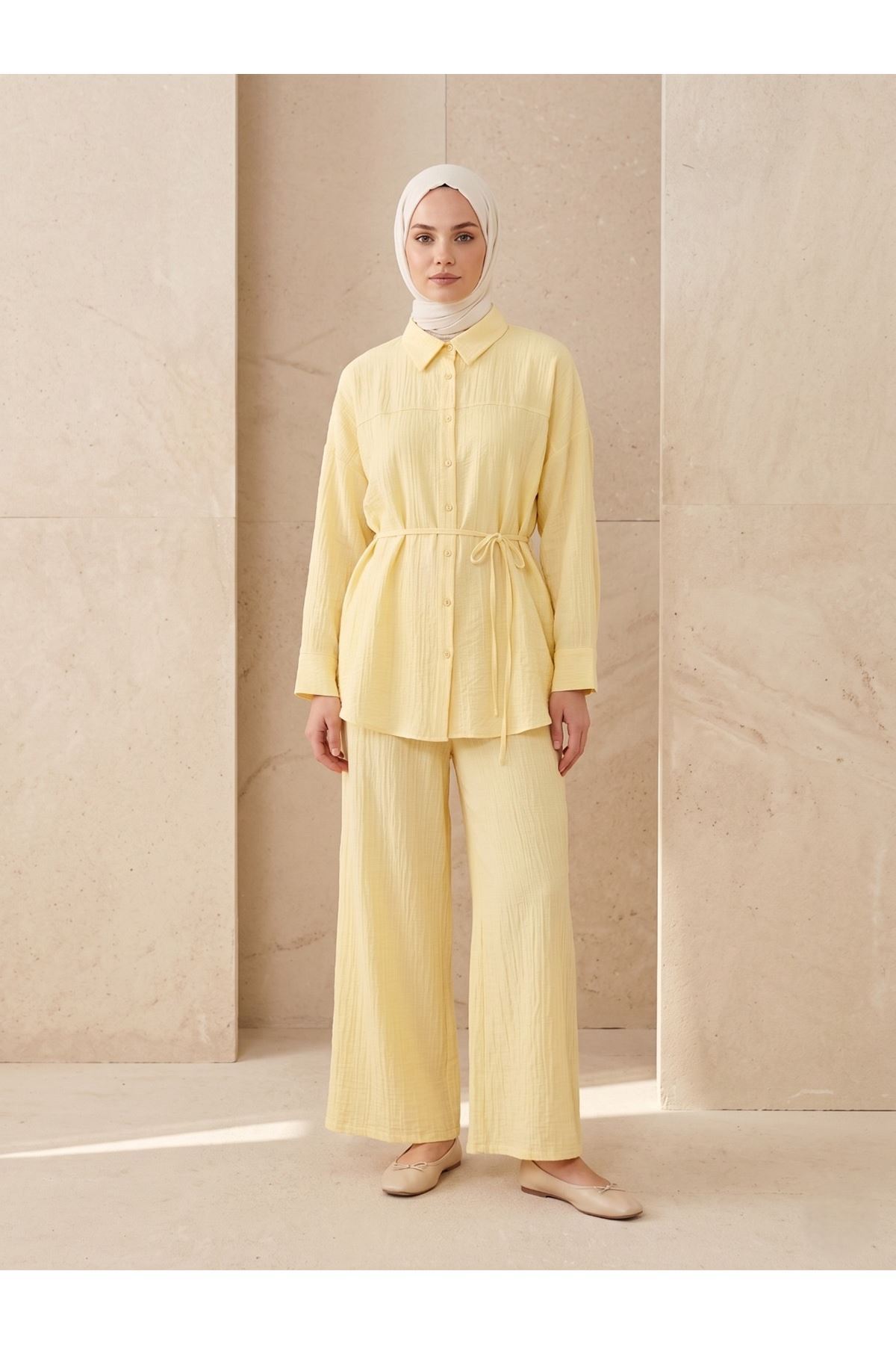PİT00511-SRI Ön Roba Detay Pantolonlu Takım-Sarı