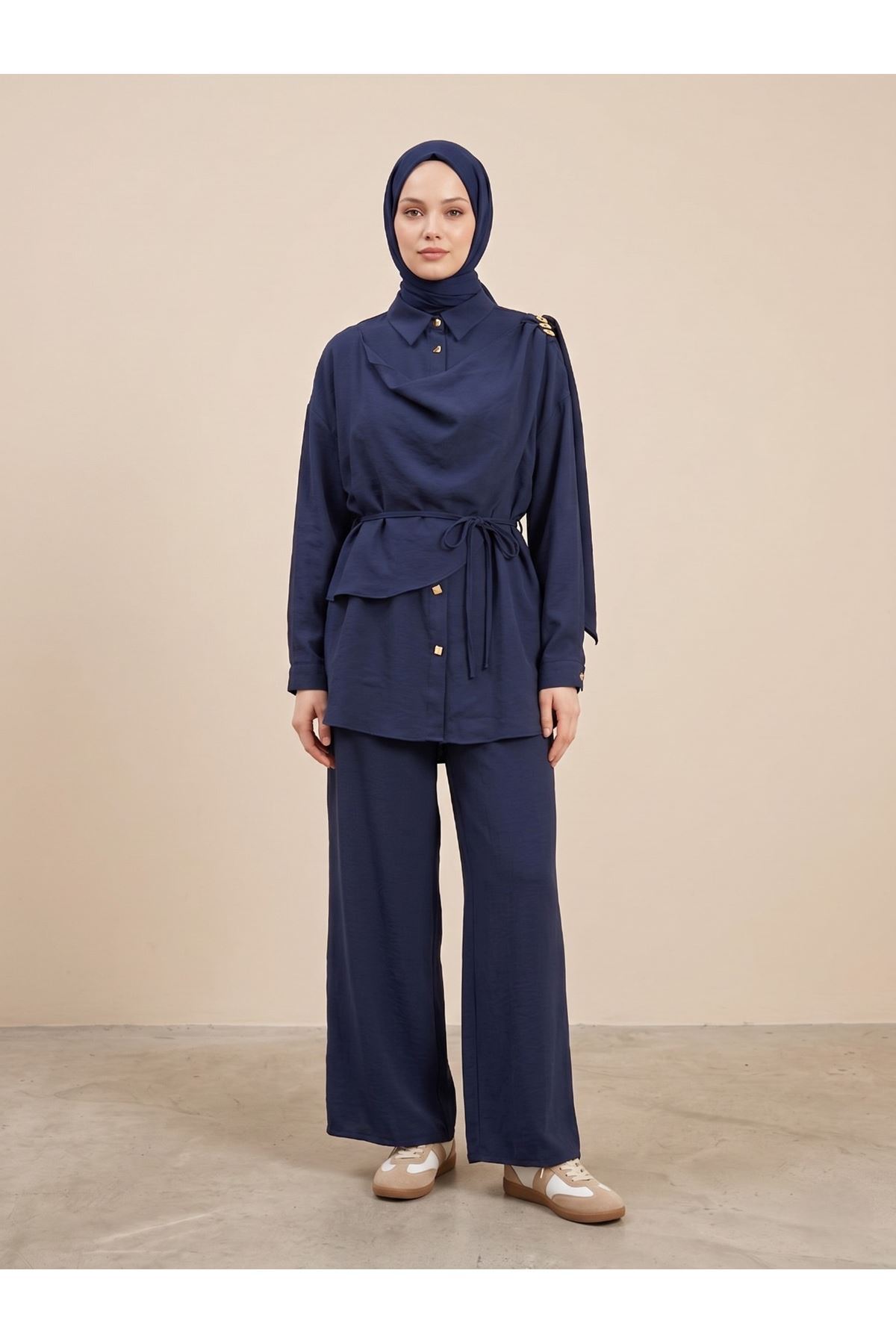 PİT00508-LCV Omuz Toka Detay Aller Pantolonlu Takım-Lacivert