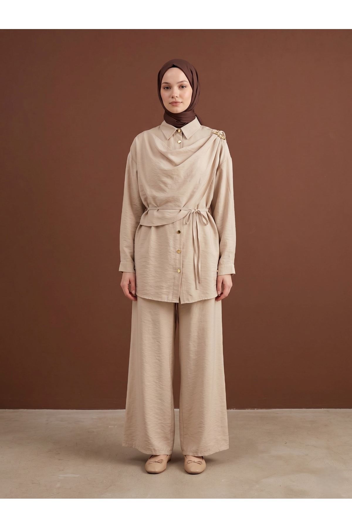 PİT00508-TAŞ Omuz Toka Detay Aller Pantolonlu Takım-Taş