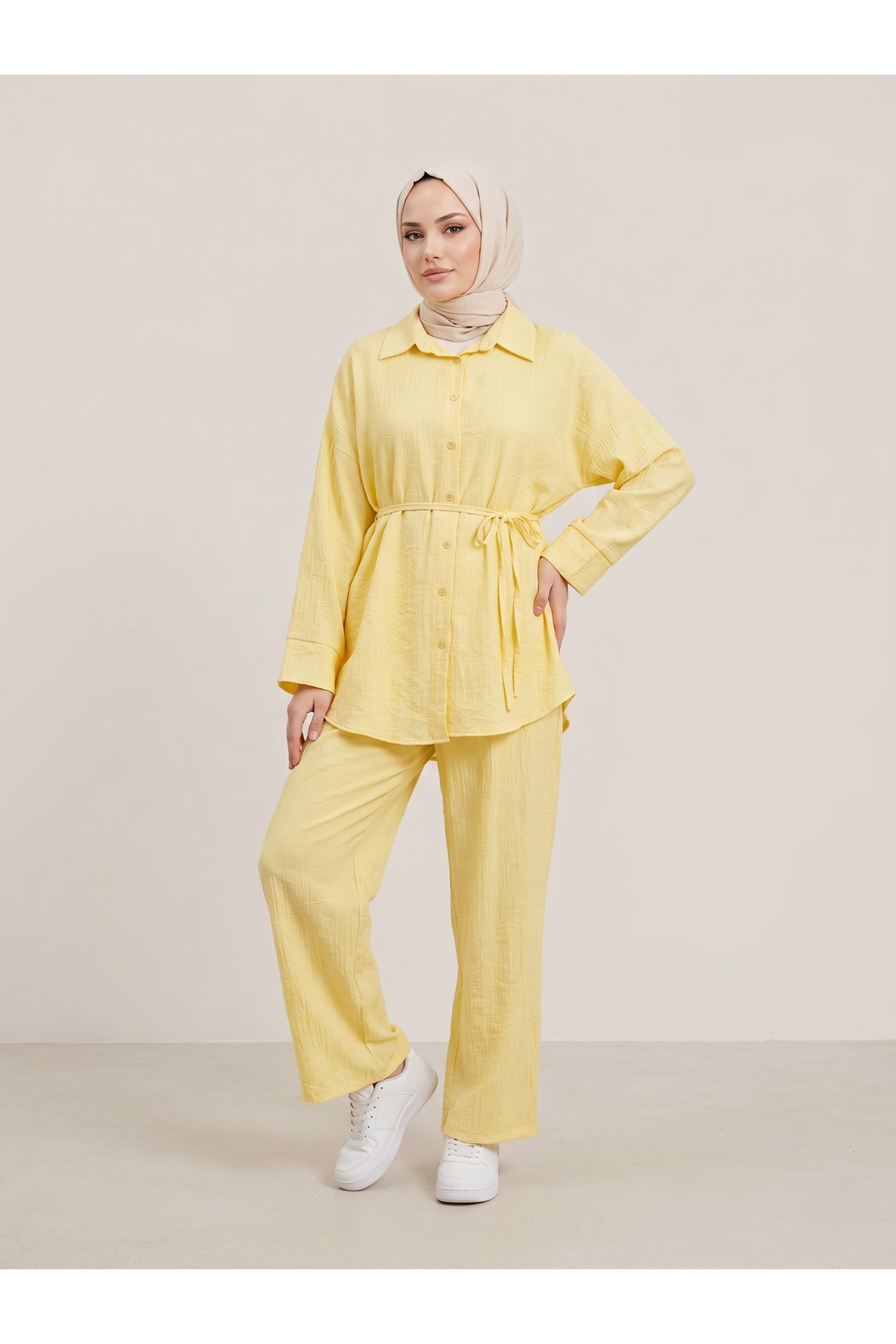 PİT00513-SRI Takma Manşet Pantolonlu Takım-Sarı