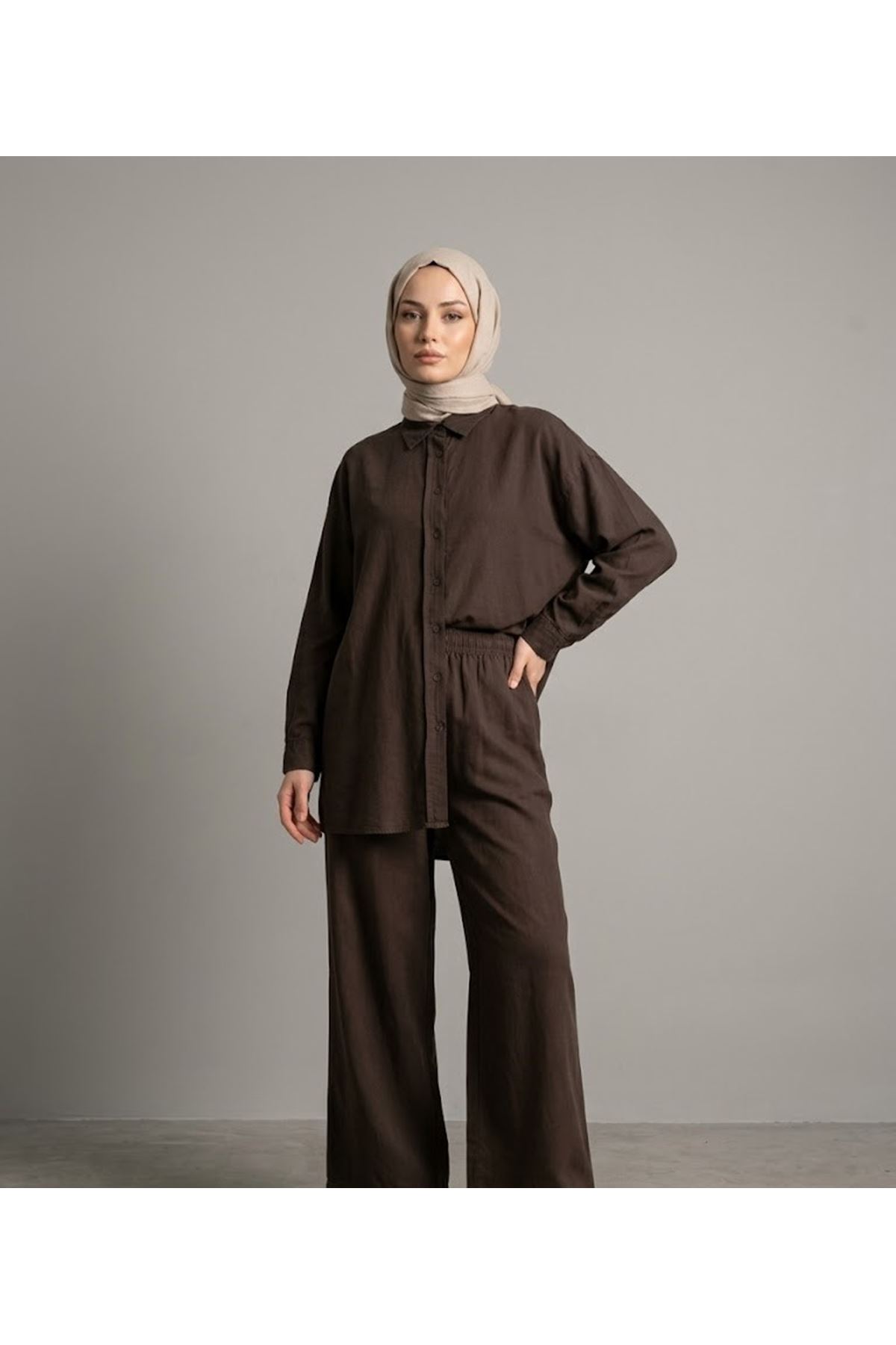 PİT00516-KHV Arka Roba Detay Pantolonlu Takım-Kahve