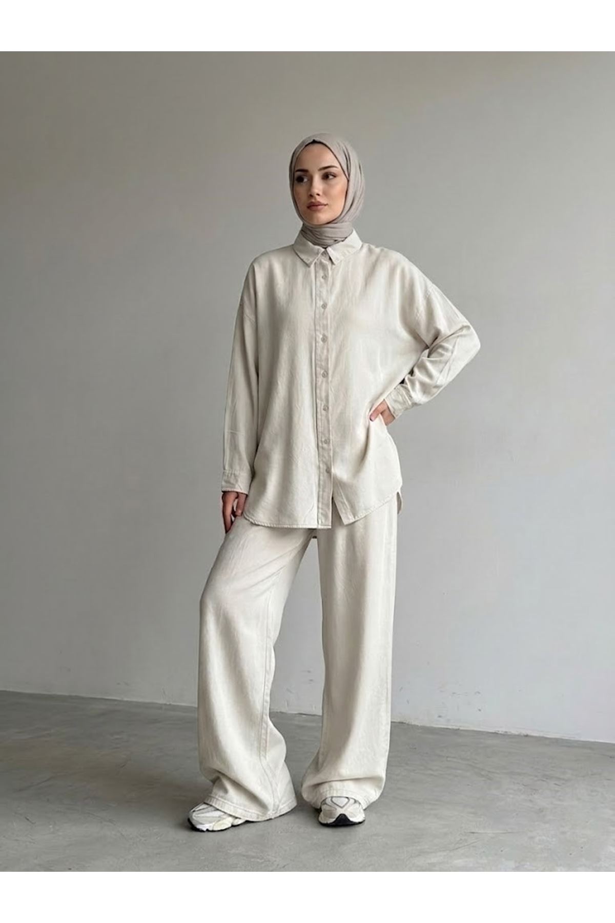PİT00516-TAŞ Arka Roba Detay Pantolonlu Takım-Taş