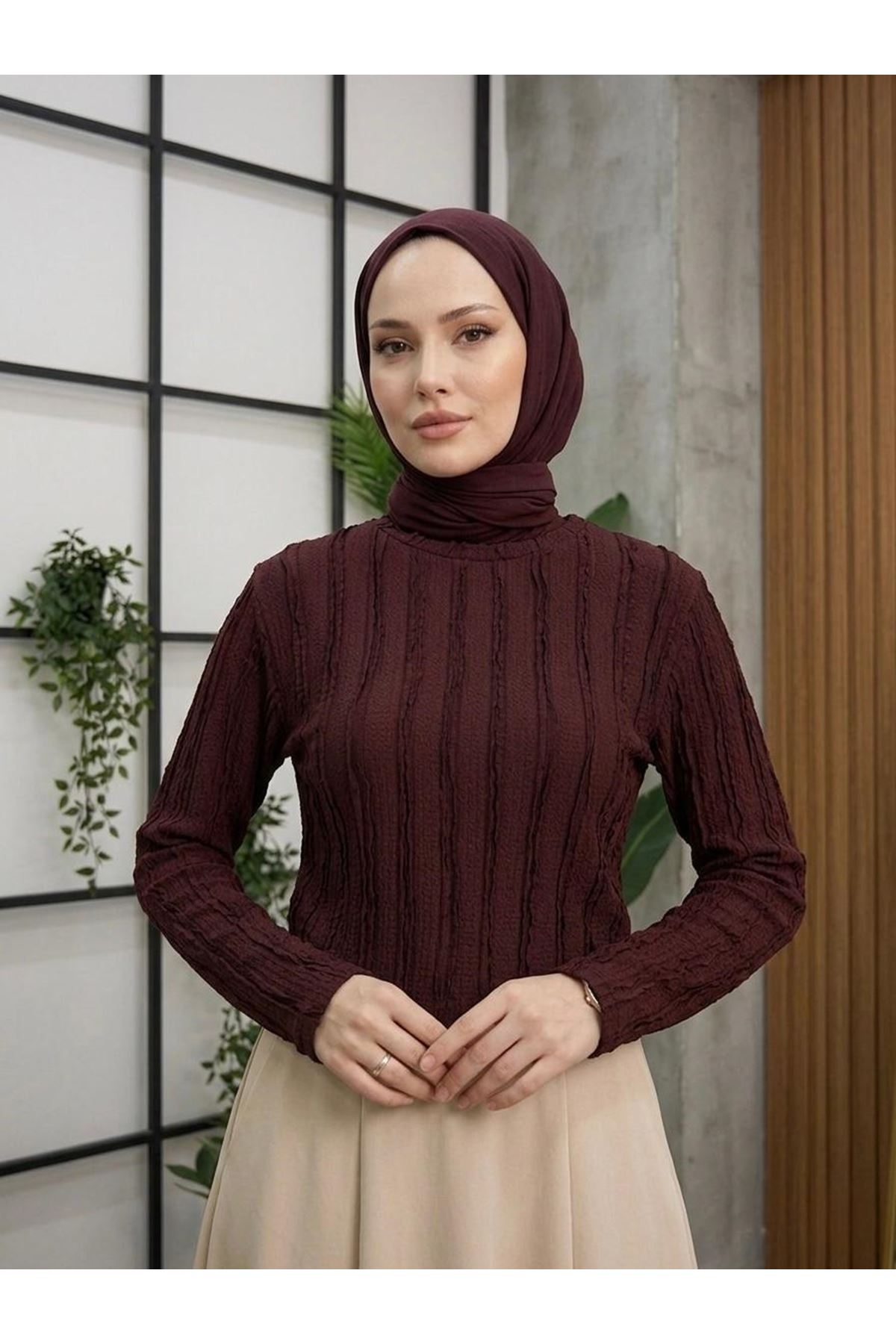 BLU03012-BRD Bisiklet Yaka Fırfır Bluz-Bordo