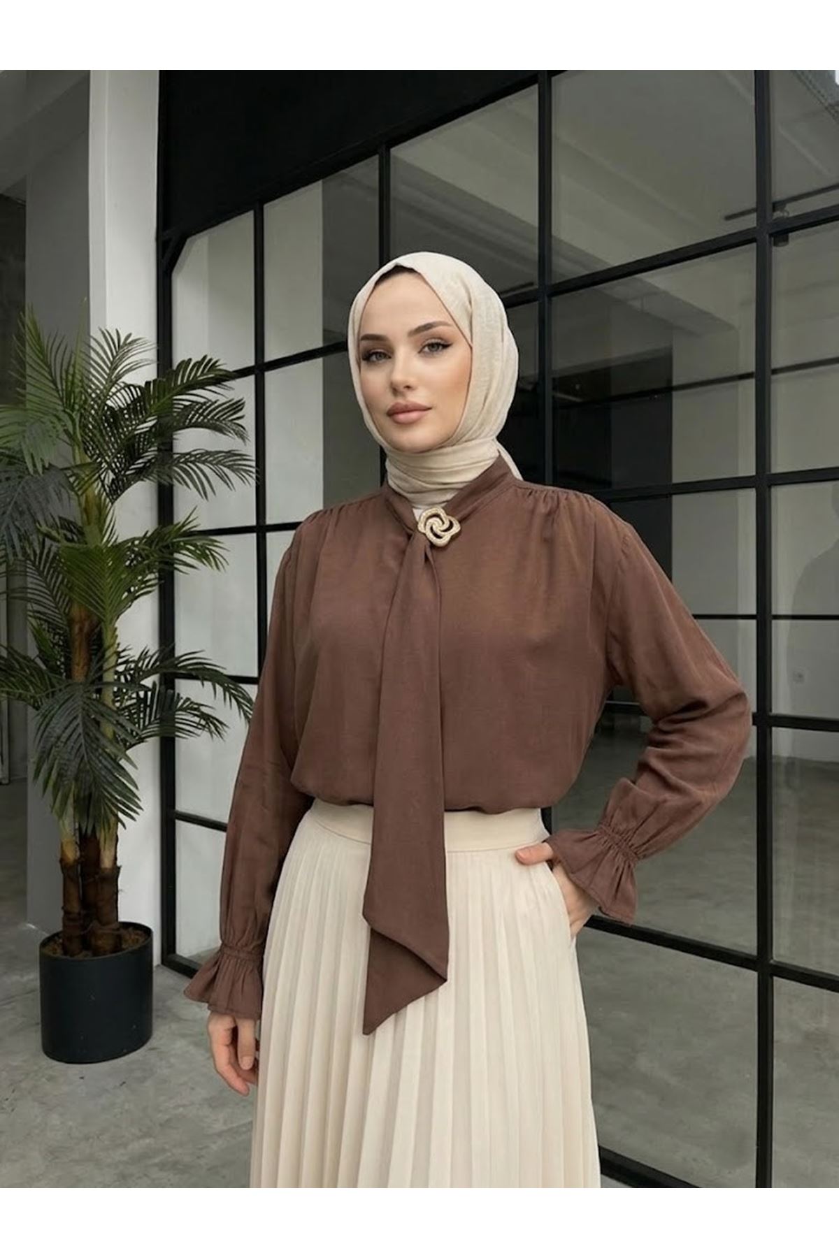 TUN05986-KHV Yaka Kuşak Aksesuar Detay Tunik-Kahve