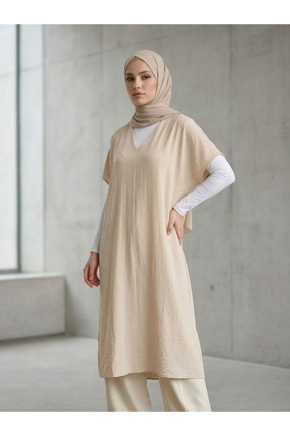 ELB04161-TAŞ Rahat Kesim V Yaka Çilek Elbise-Taş