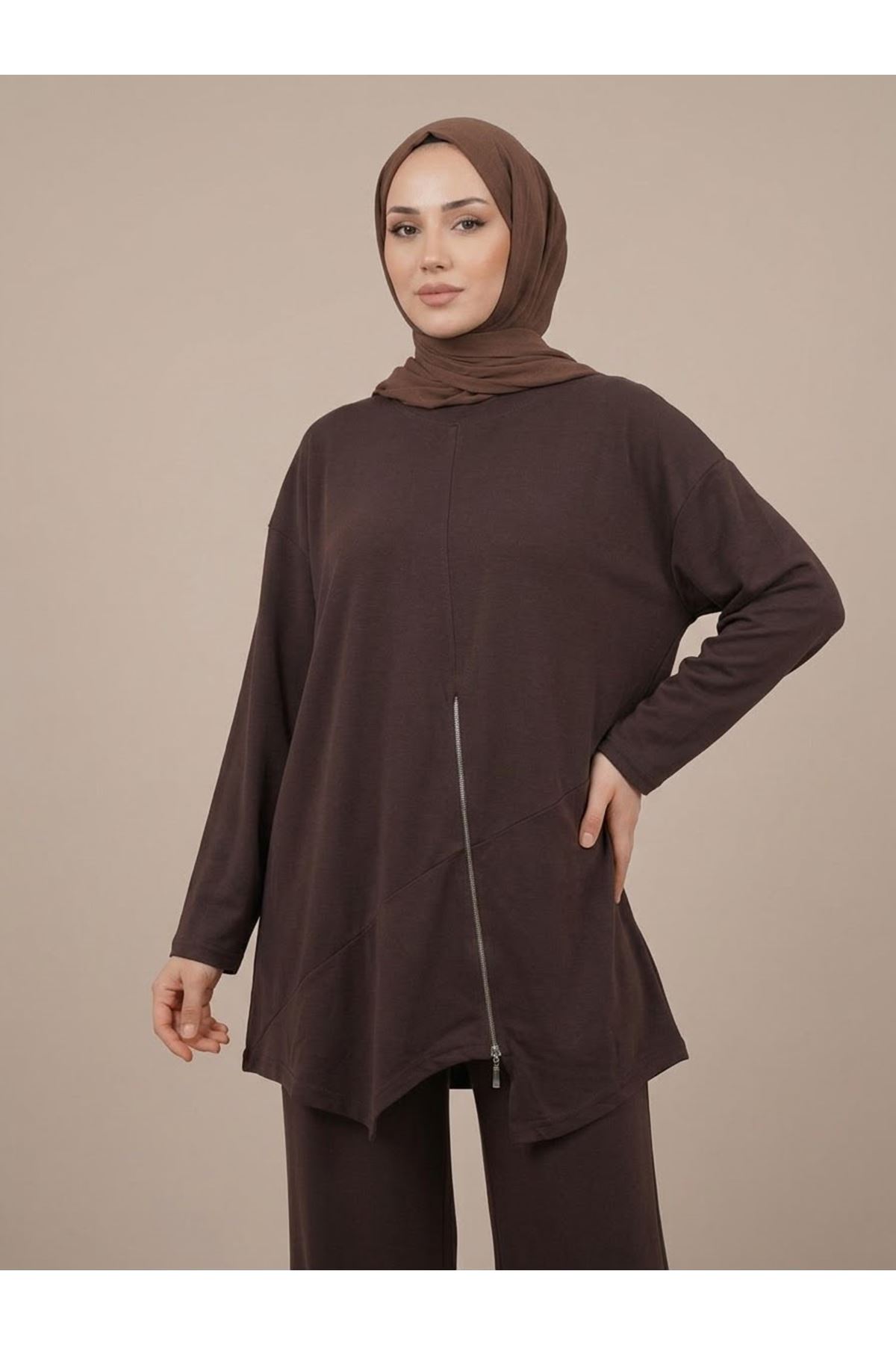 PİT00528-KHV Fermuar Detay Asimetrik  Kesim Pantolonlu Takım-Kahve