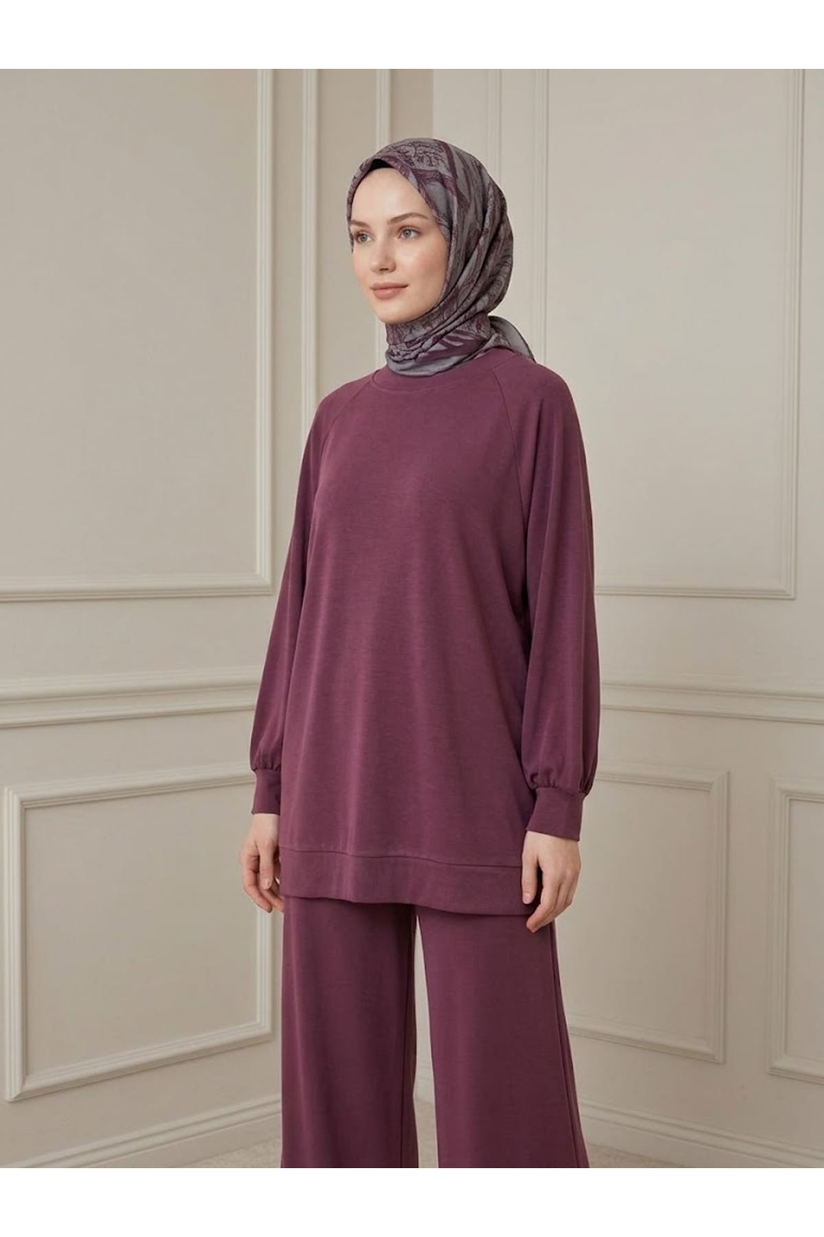 PİT00540-BRD Ön Parçalı Yırtmaç Detay Pantolonlu Takım-Bordo