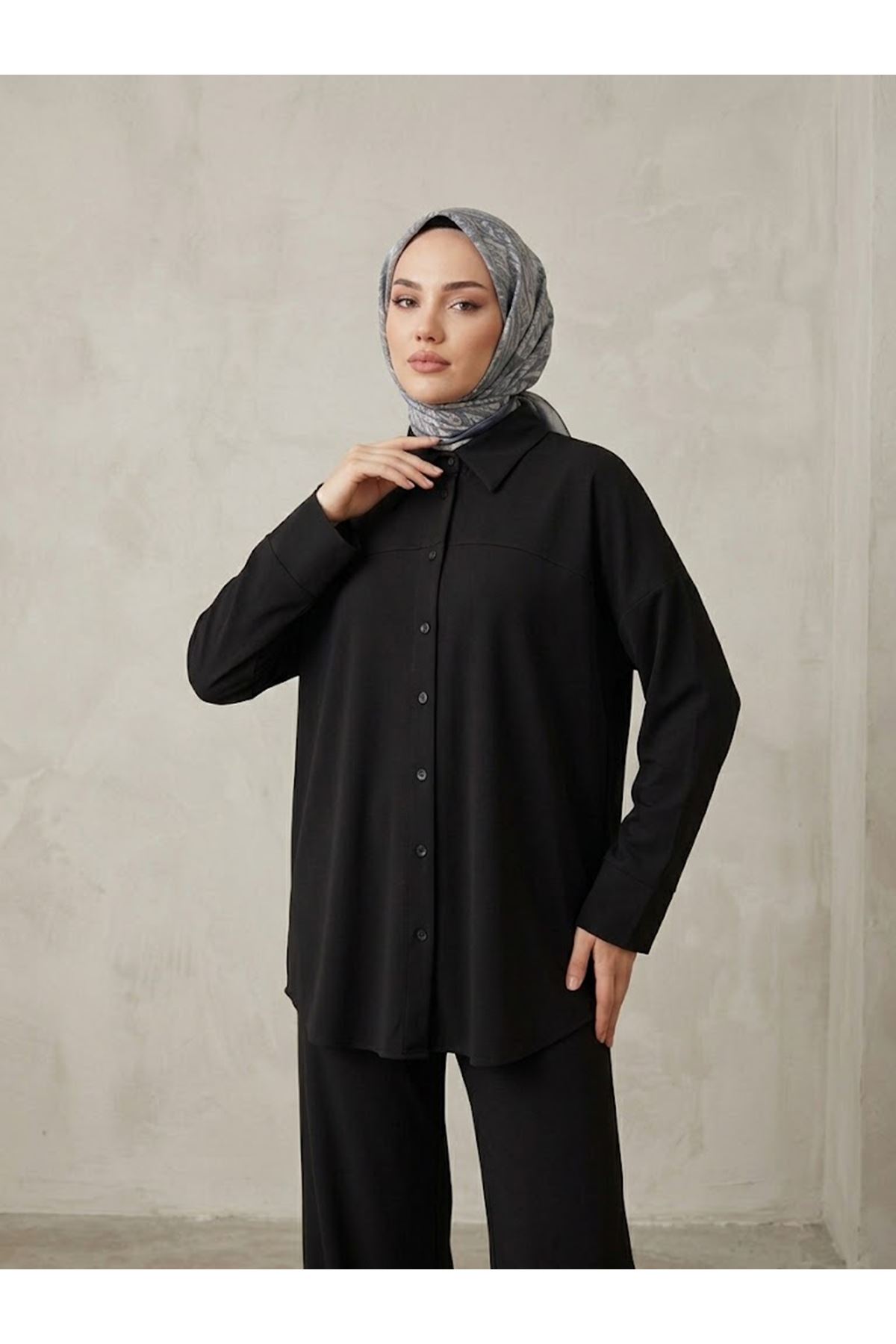 PİT00548-SYH Roba Detay Panolonlu Takım-Siyah