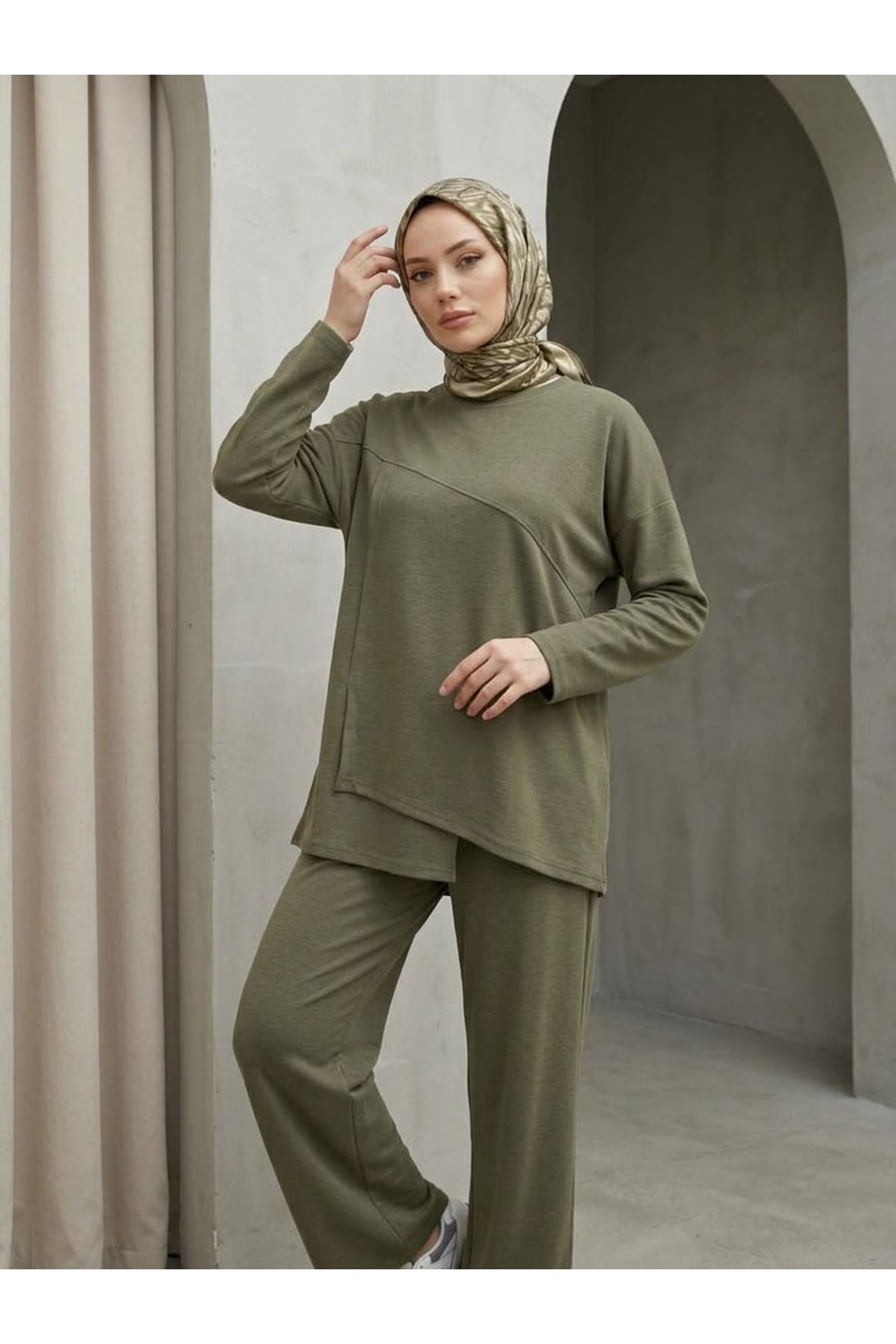 PİT00546-HKİ Ön Hareket Detay Pantolonlu Takım-Haki