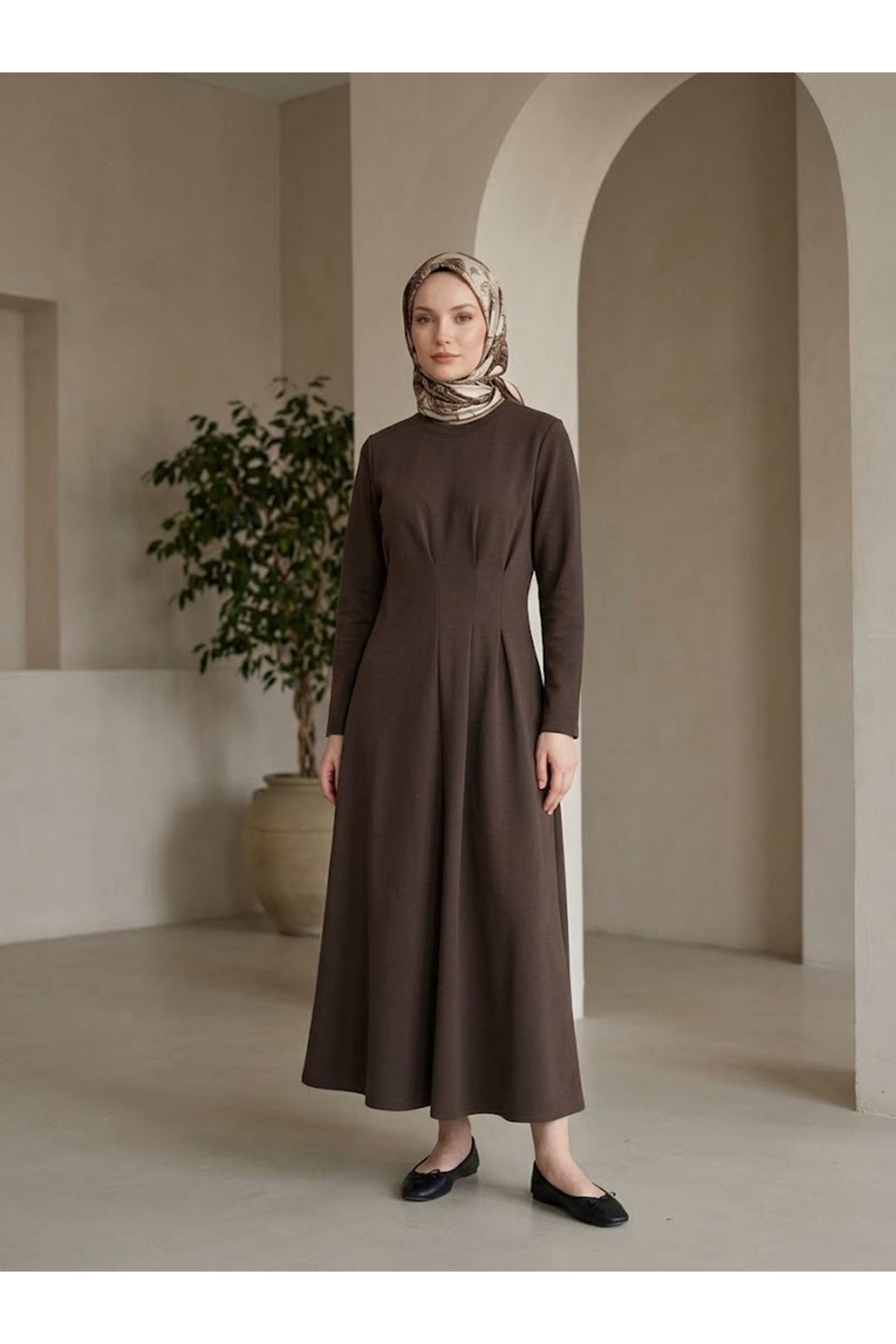 ELB04179-KHV Derin Üç Pileli Elbise-Kahve