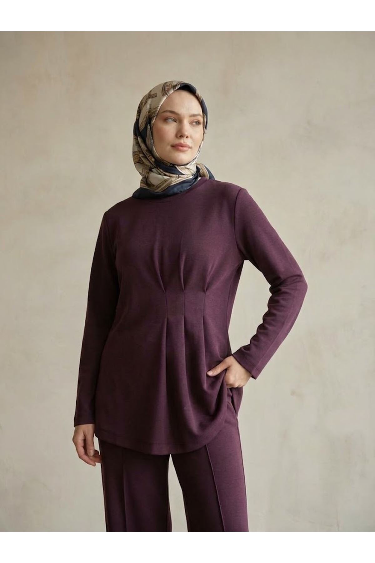 PİT00550-BRD Önü Üç Derin Pileli Takım-Bordo