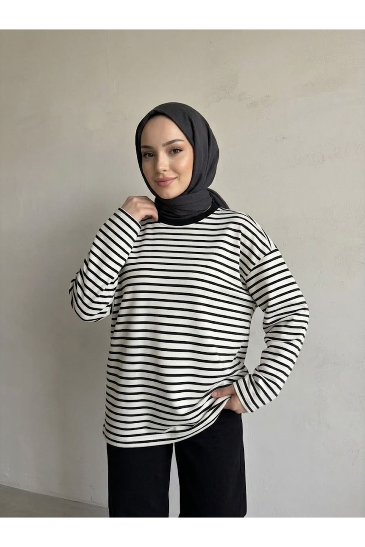 TUN06020-SYH Çizgili Oysh Tunik-Siyah