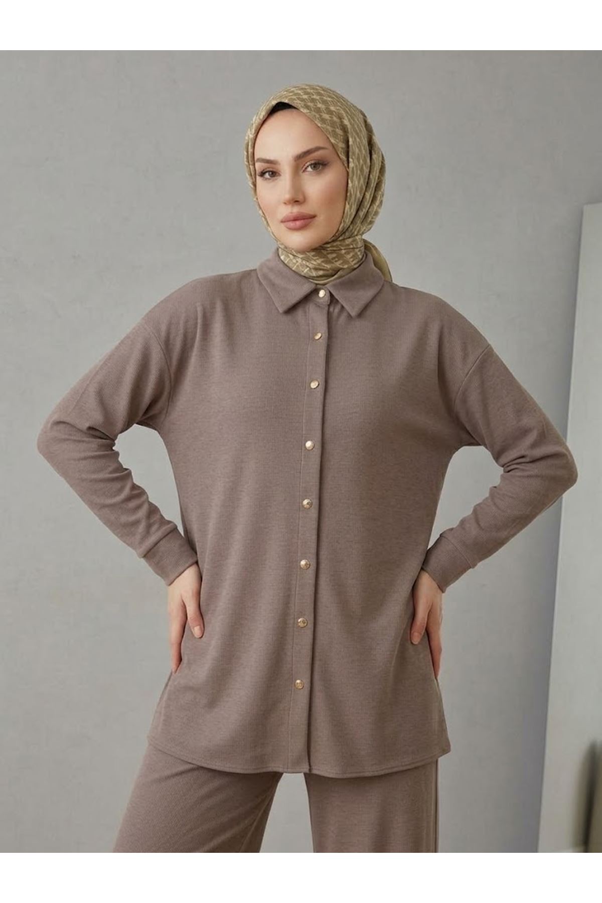 PİT00553-P102 Yakalı Patlı Pike Pantolonlu Takım-Açık Kahve