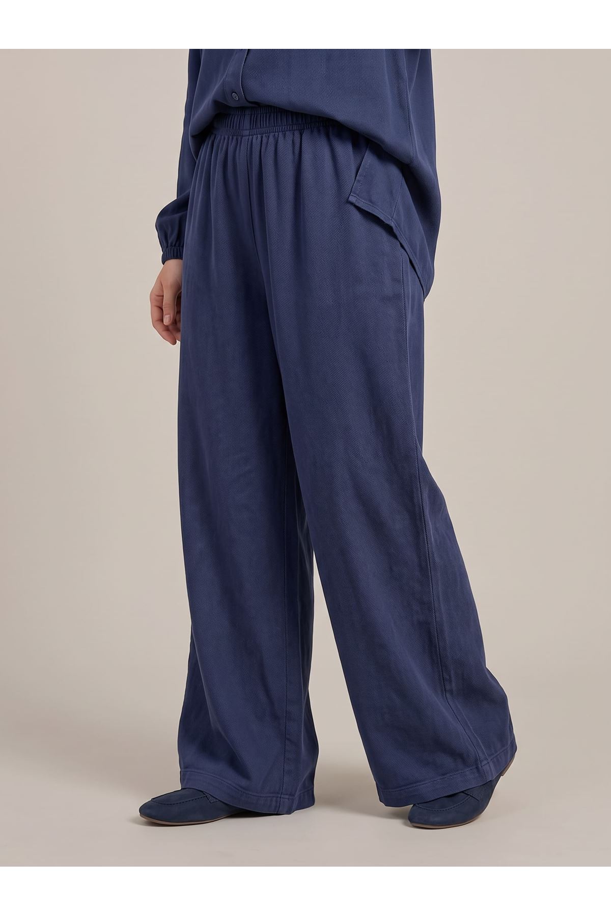 PİT00554-LCV Hakim Yaka Pantolonlu Takım-Lacivert