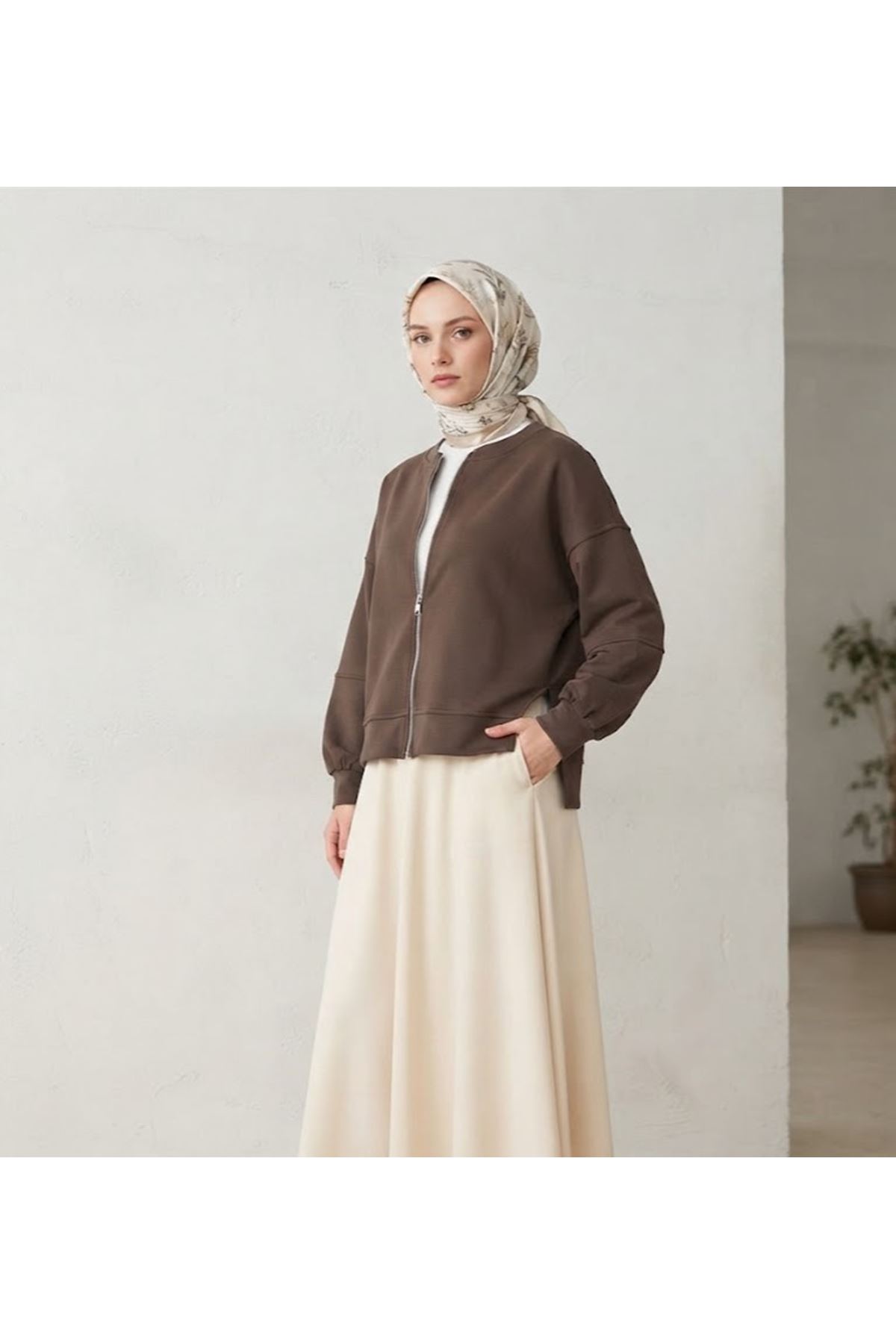 TUN06016-P101 Fermuarlı Ön Parçalı Manşetli Tunik-Koyu Kahve