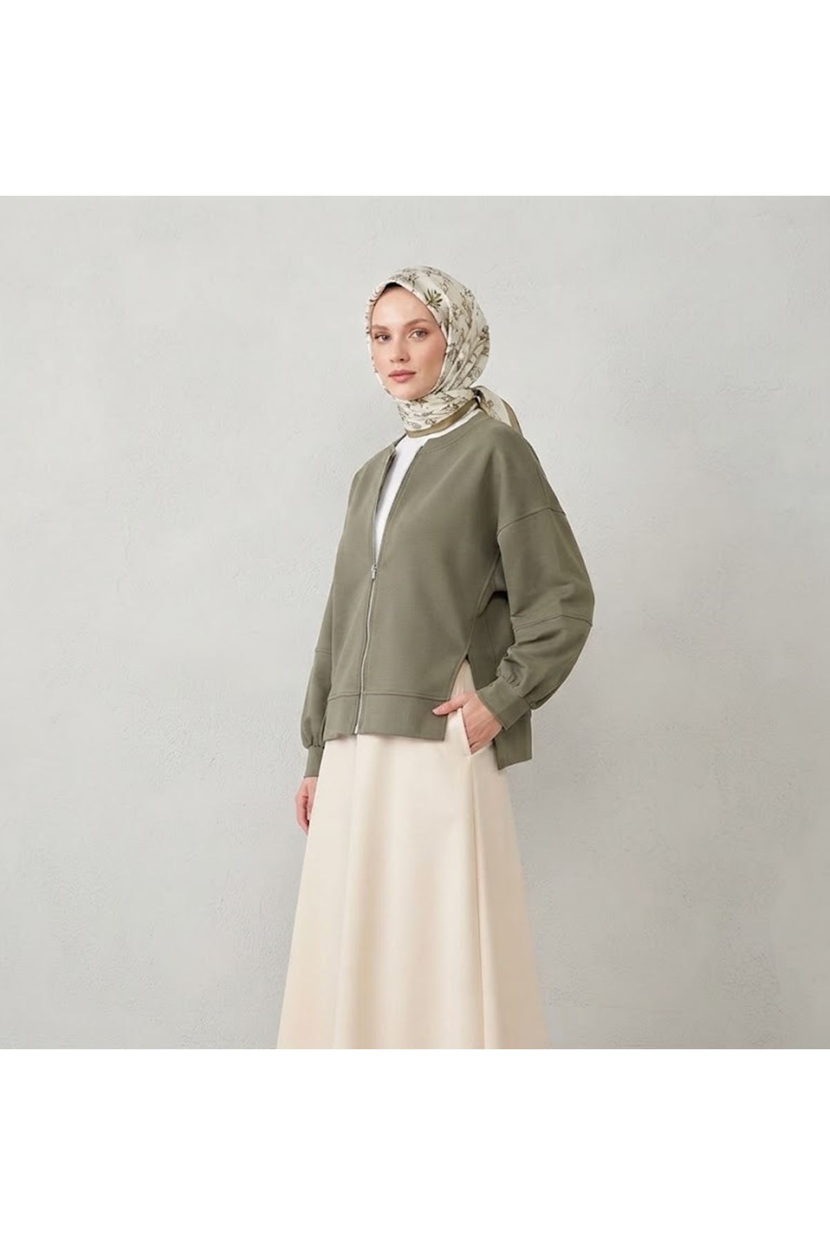 TUN06016-HKİ Fermuarlı Ön Parçalı Manşetli Tunik-Haki
