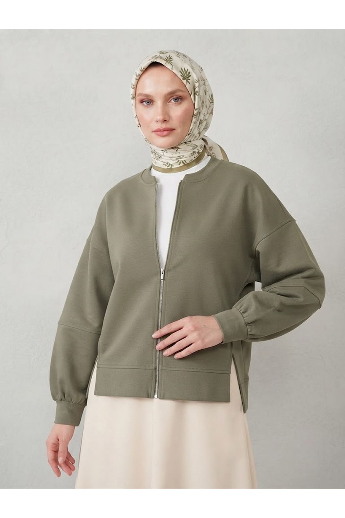 TUN06016-HKİ Fermuarlı Ön Parçalı Manşetli Tunik-Haki