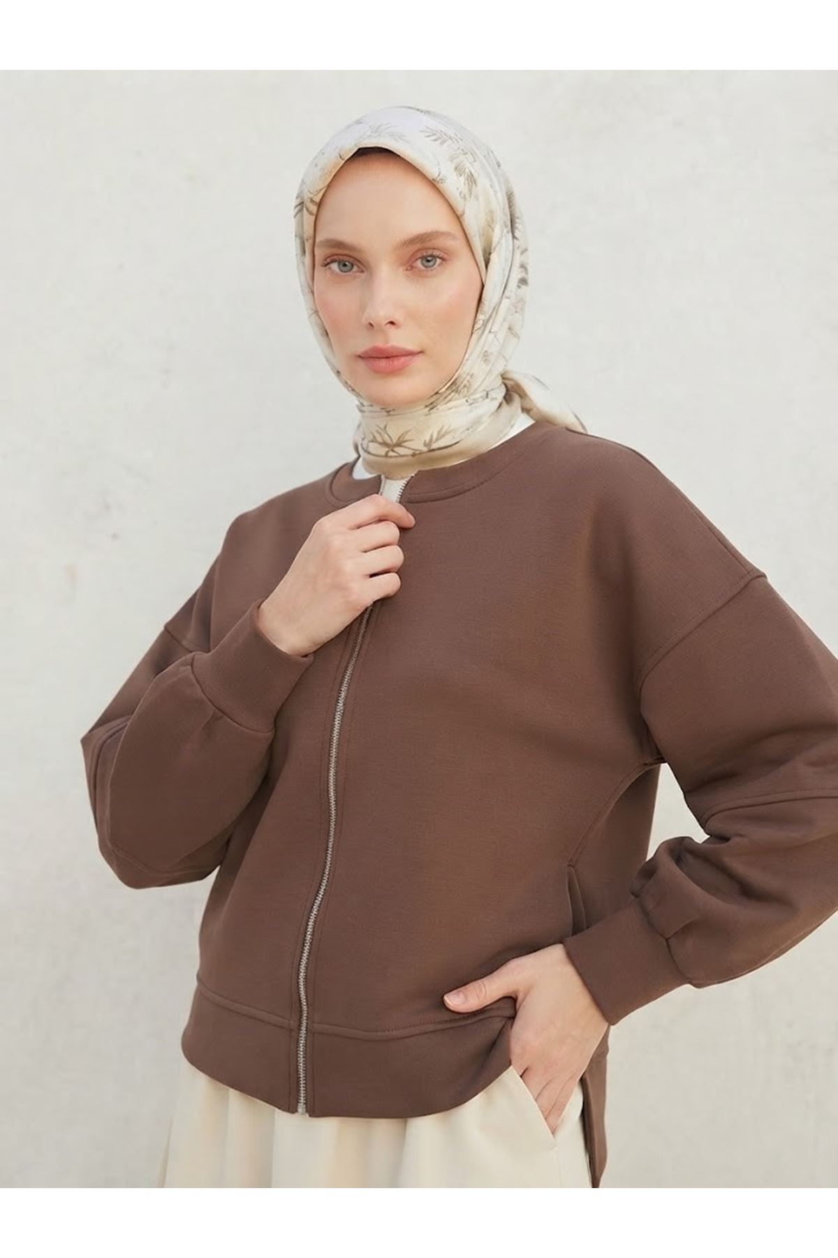 TUN06016-KHV Fermuarlı Ön Parçalı Manşetli Tunik-Kahve