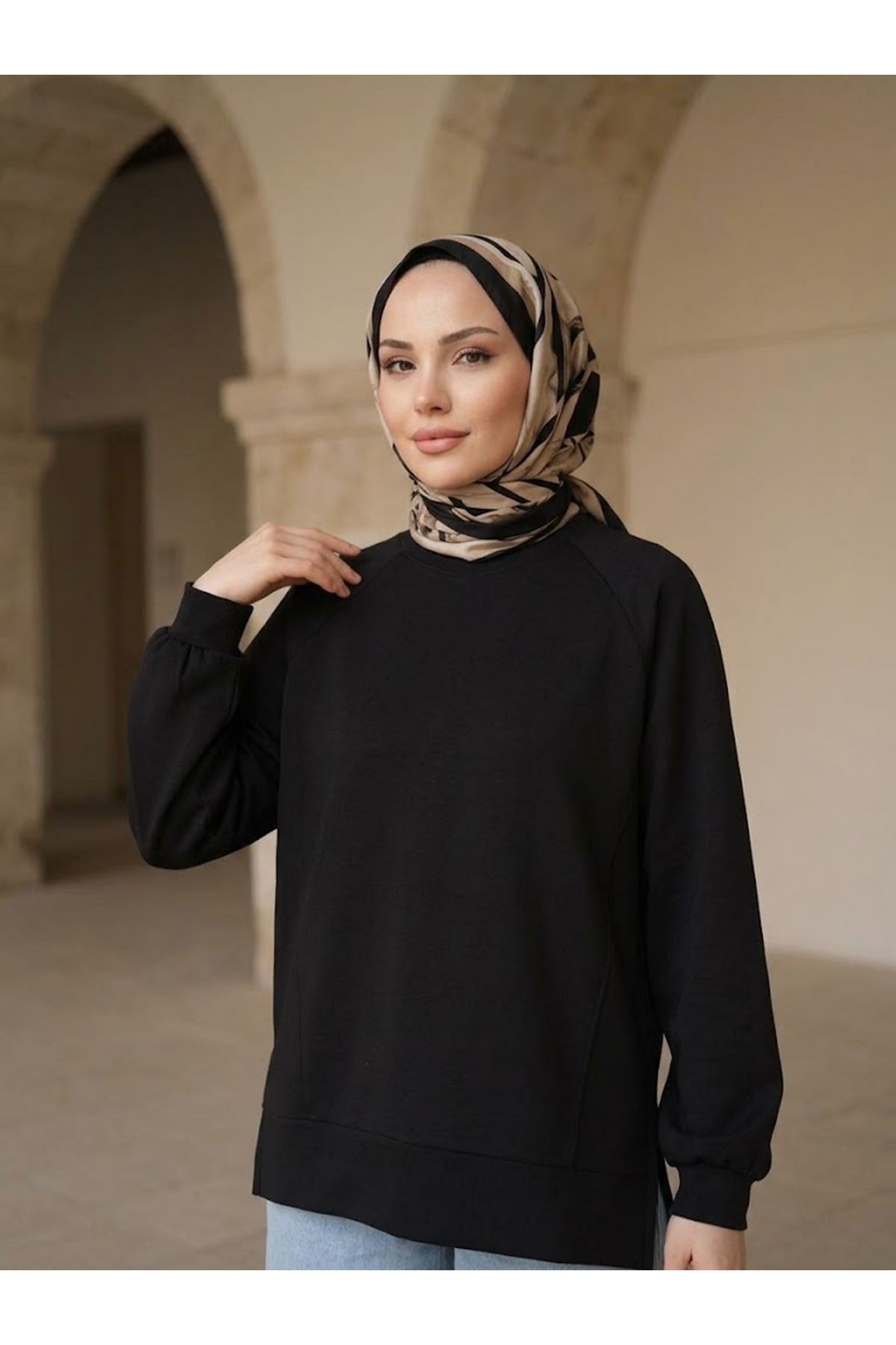 TUN06014-01 Parçalı Oysh Tunik-Siyah