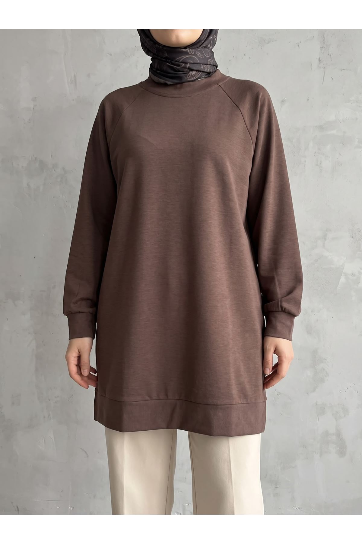 TUN06013-KHV Reglan Kol Manşetli Pike Tunik-Kahve