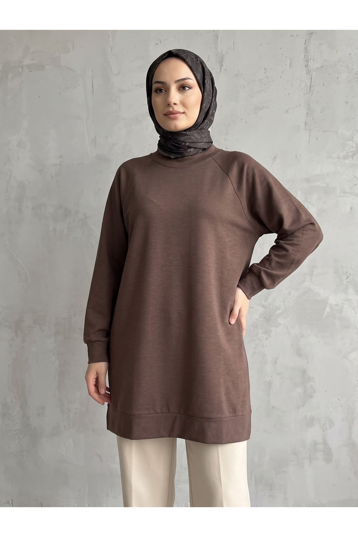 TUN06013-KHV Reglan Kol Manşetli Pike Tunik-Kahve