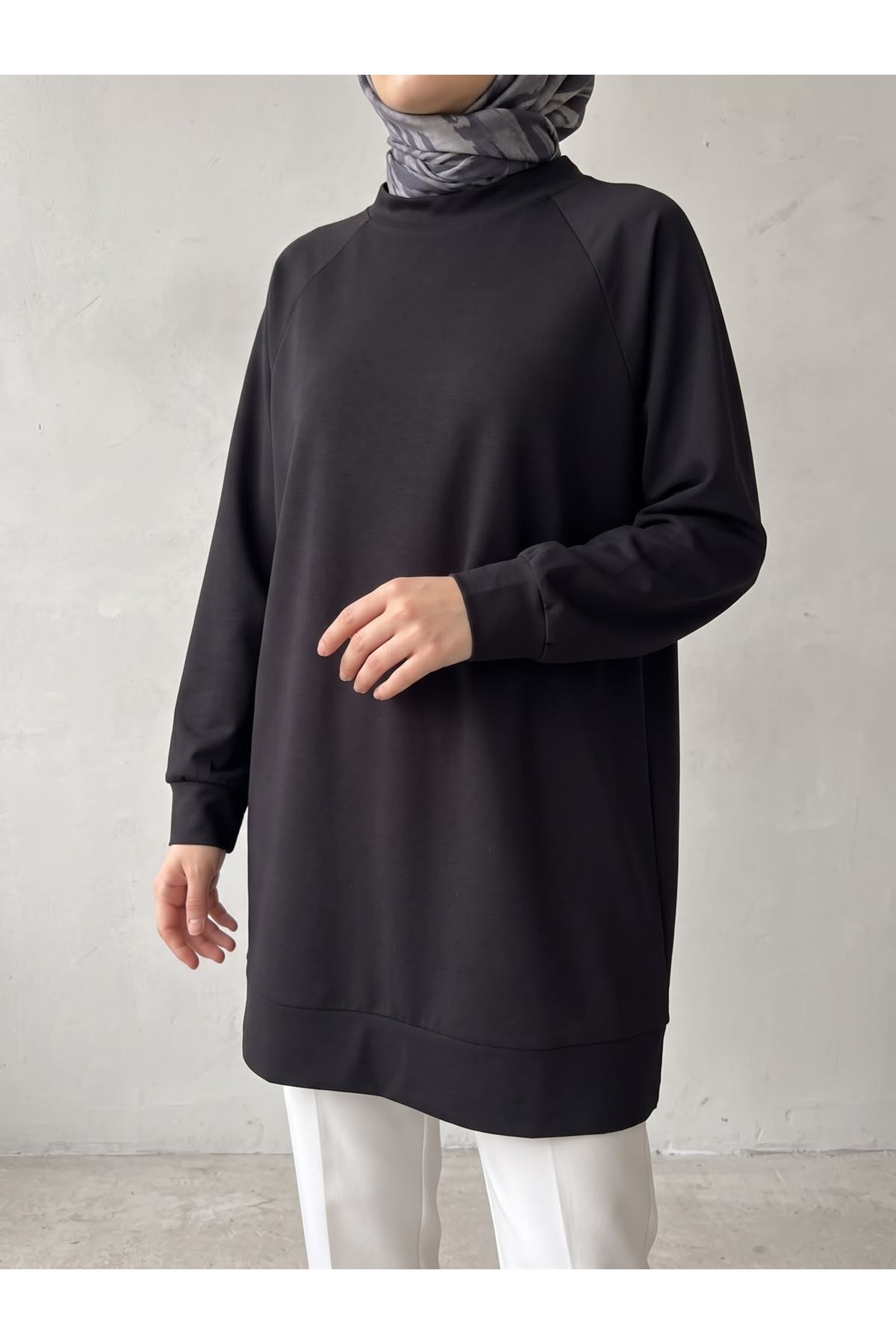 TUN06013-SYH Reglan Kol Manşetli Pike Tunik-Siyah