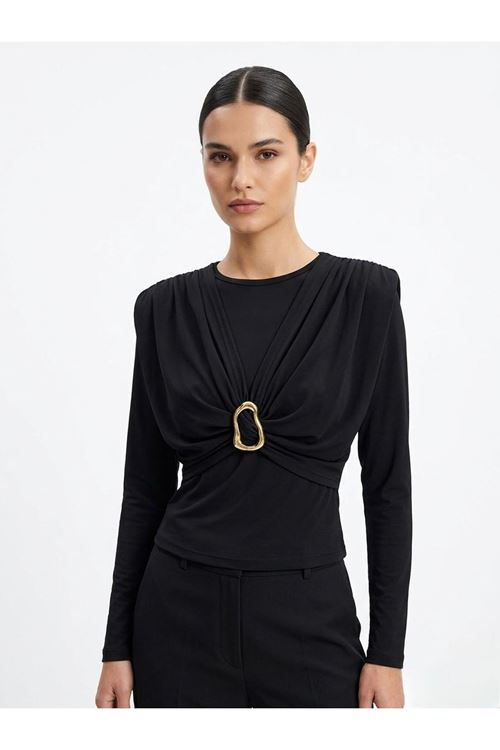 BLU03010-SYH Omuz Büzgülü Toka Detay Bluz-Siyah