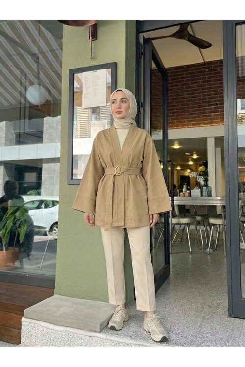 CKT01784-CRM Geniş Manşet Kuşak Detay Ceket-Karamel