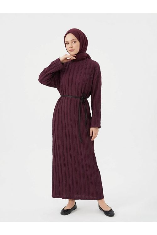 ELB04128-BRD Pilise Dokulu Kemer Detay Elbise-Bordo