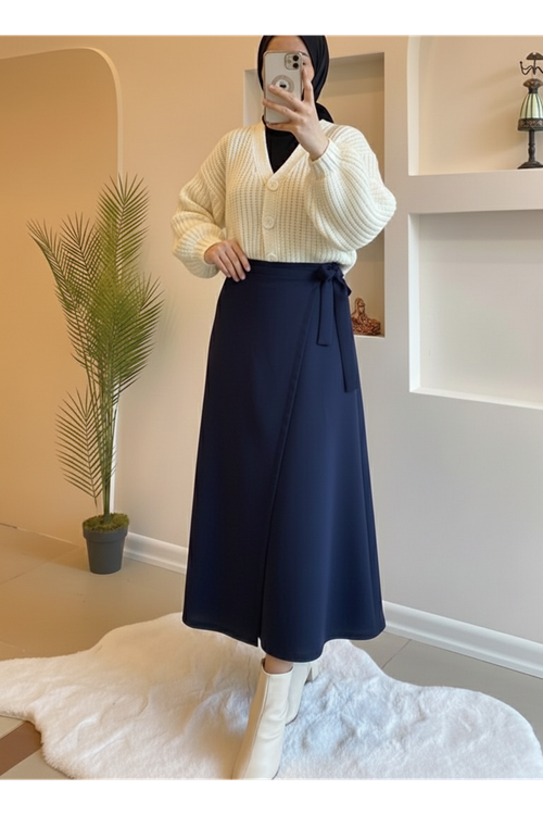 MOE03025-LCV Ön Kapak Detay Atlas  Etek-Lacivert