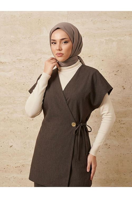 YEL00881-KHV Yandan Bağlamalı Düğme Detay Yelek-Kahve