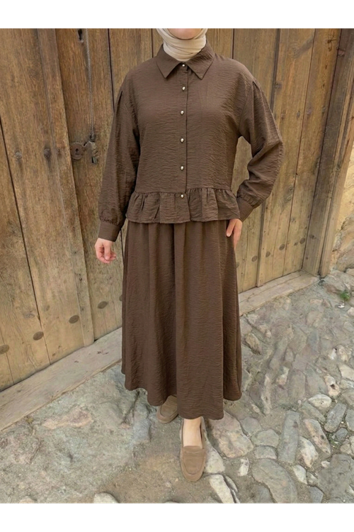 EİT00108-KHV Büzgü Detay Etekli Takım-Kahve