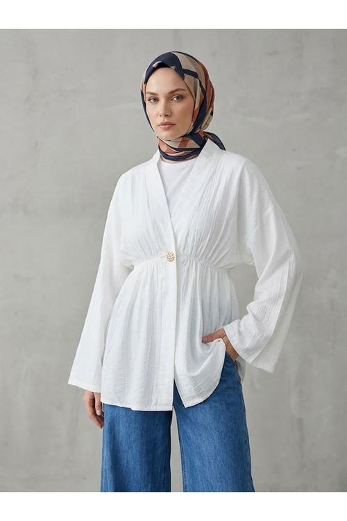 HIR02446-EKR Düğme Detay Çilek Hırka-Ekru